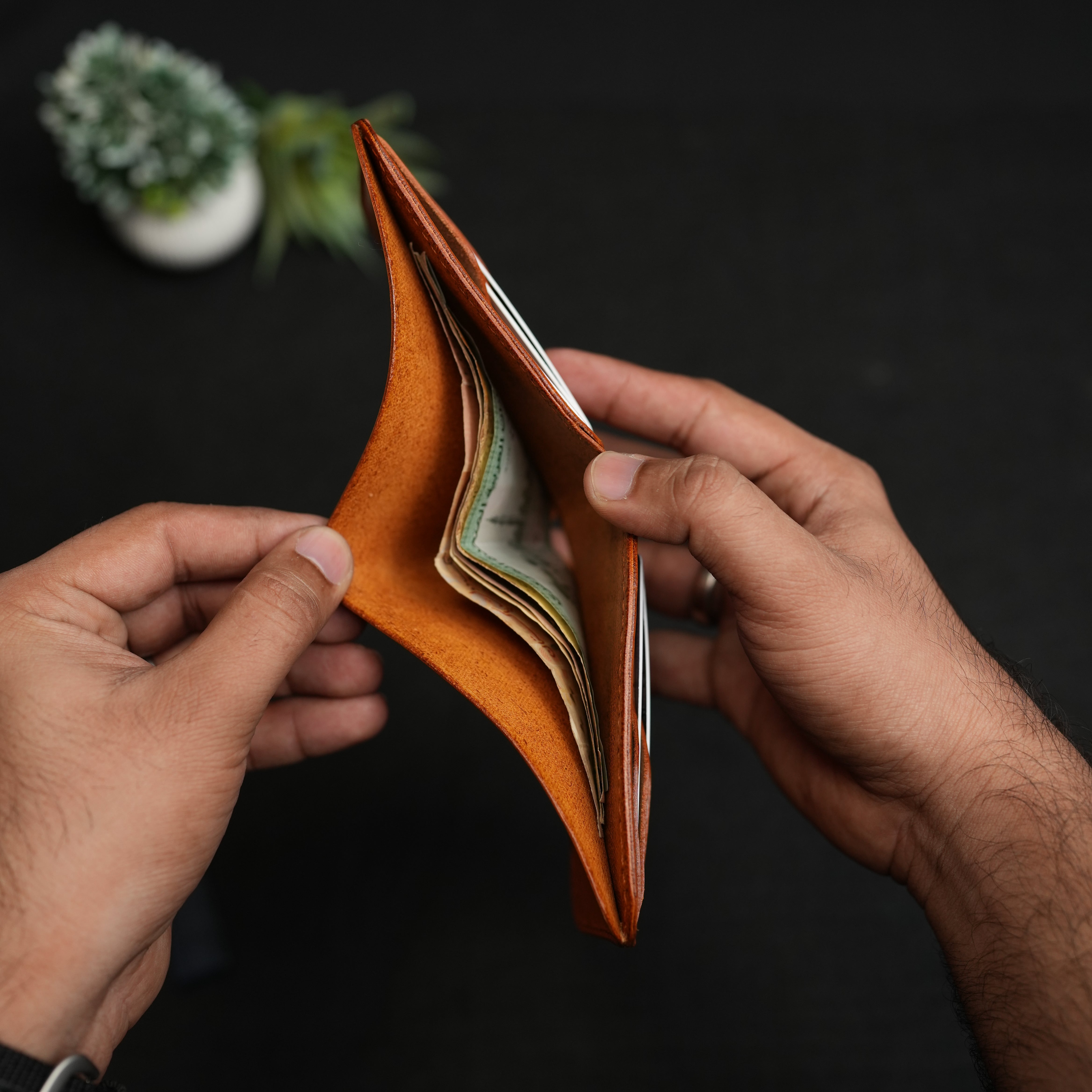 No.55 V2 pro classic bifold wallet (Tan color)