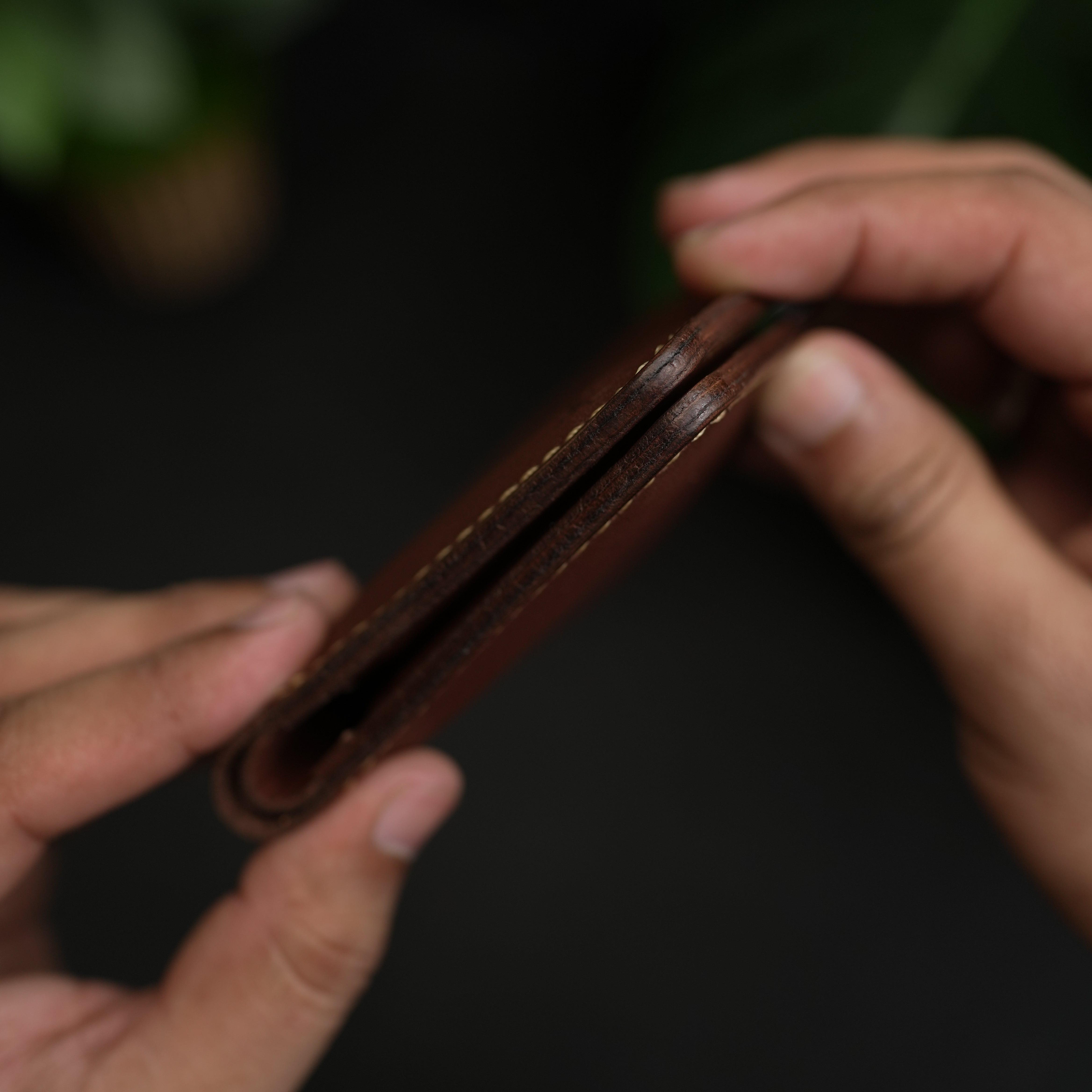 No. 86 vertical bifold wallet brown vegtan leather