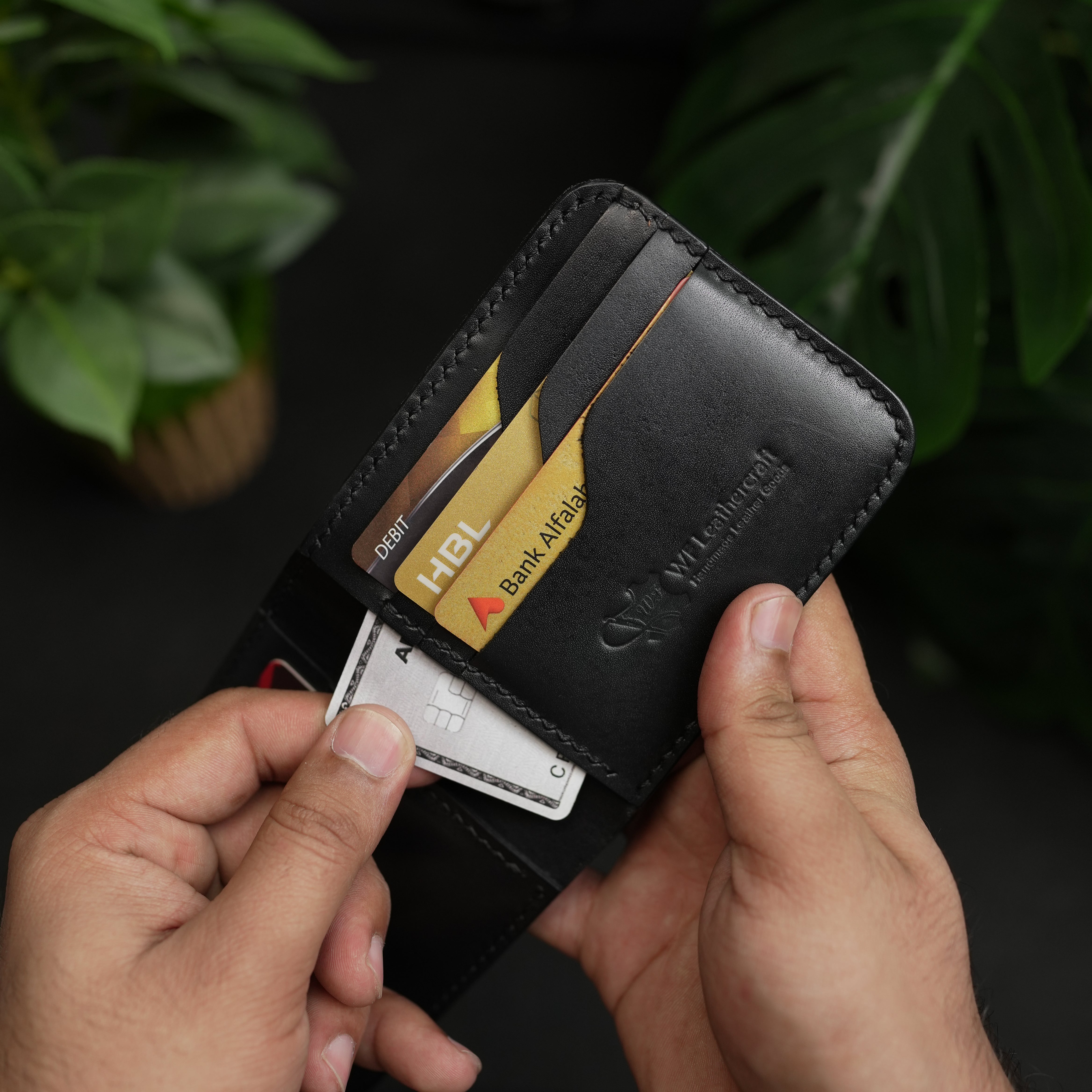 No.55 pro classic bifold Leather wallet Vegtan (Black color)
