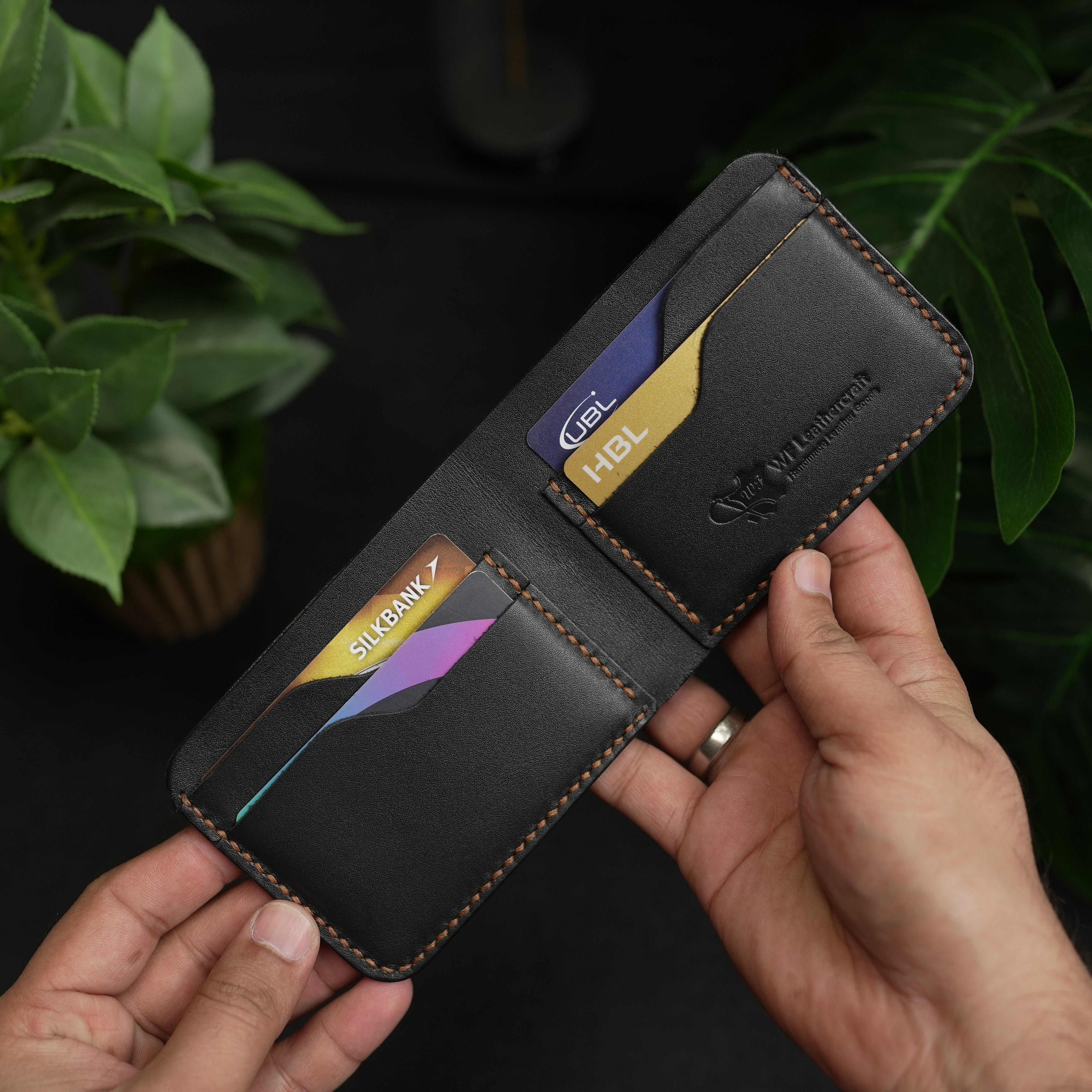 No.55 Bifold Leather Wallet Black color
