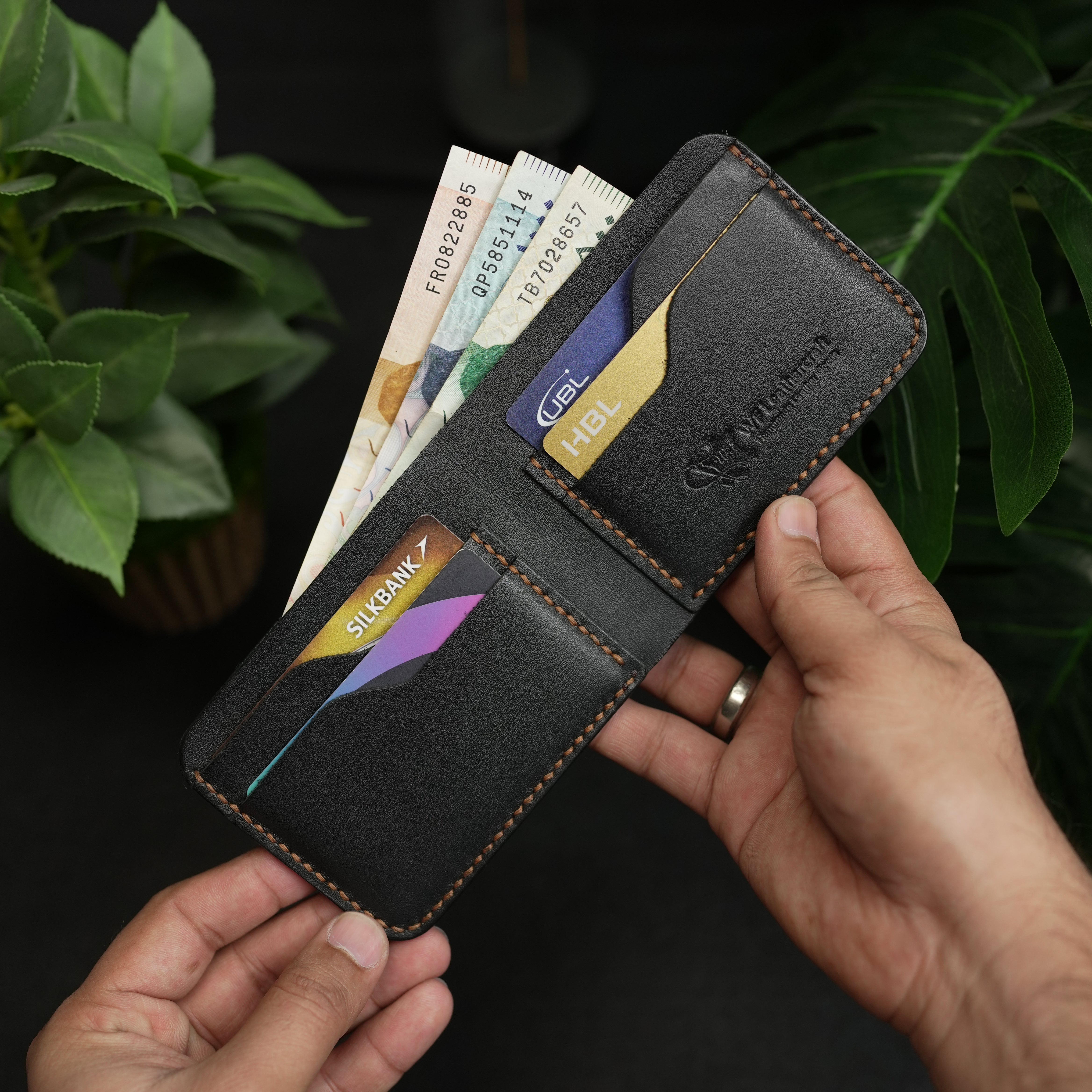 No.55 Bifold Leather Wallet Black color