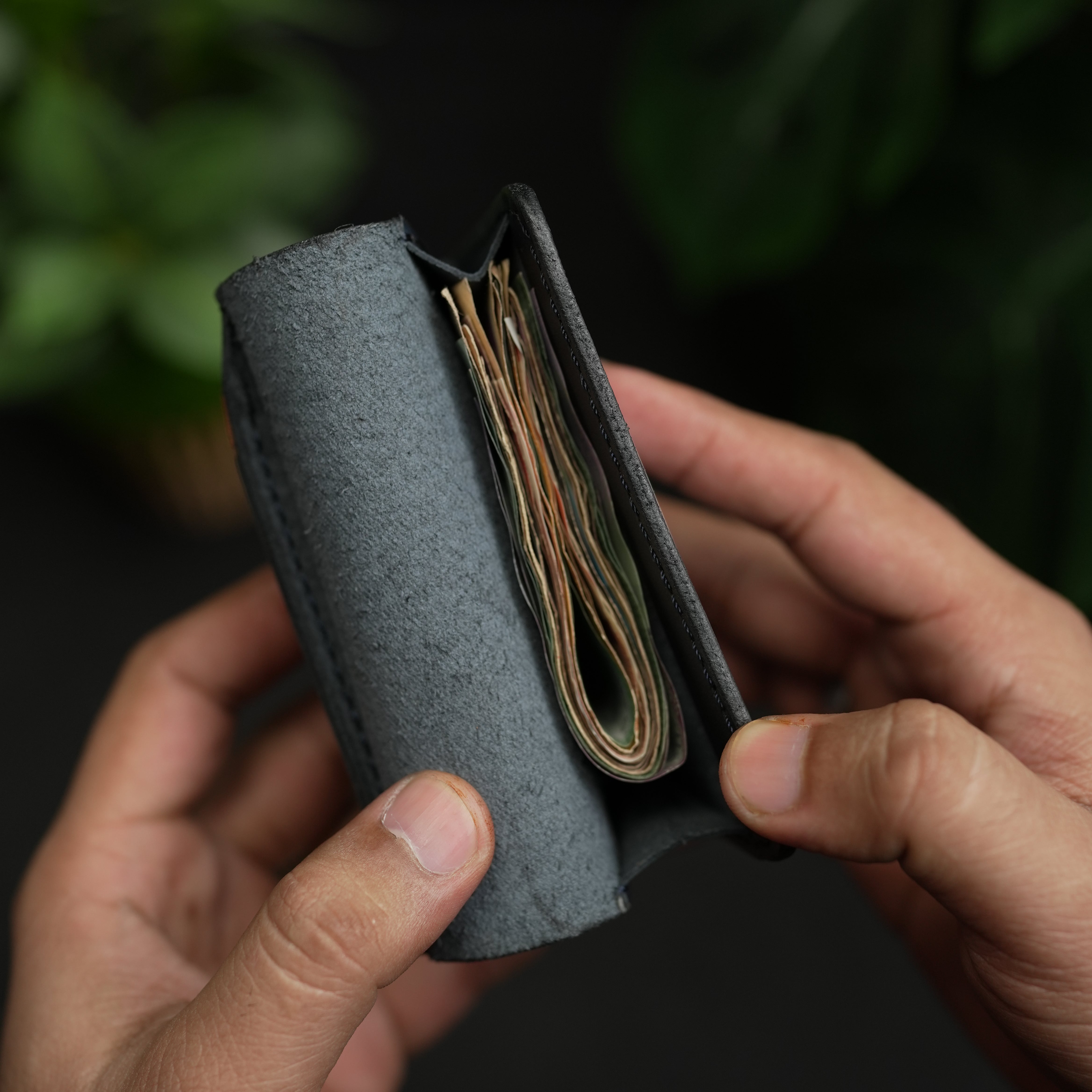 No. 69 vertical bifold wallet Blue & Brown color