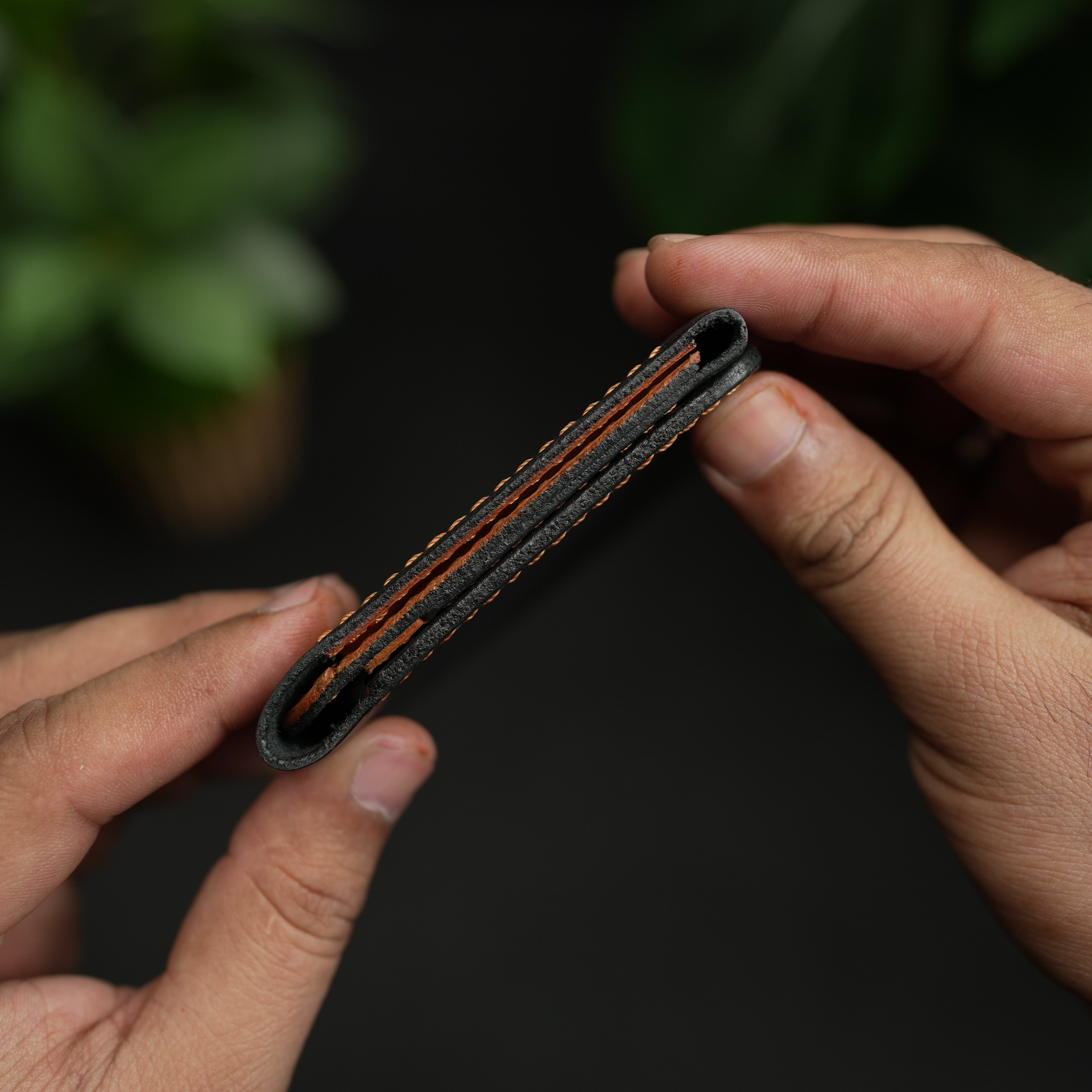 No. 69 vertical bifold wallet Black & Tan color