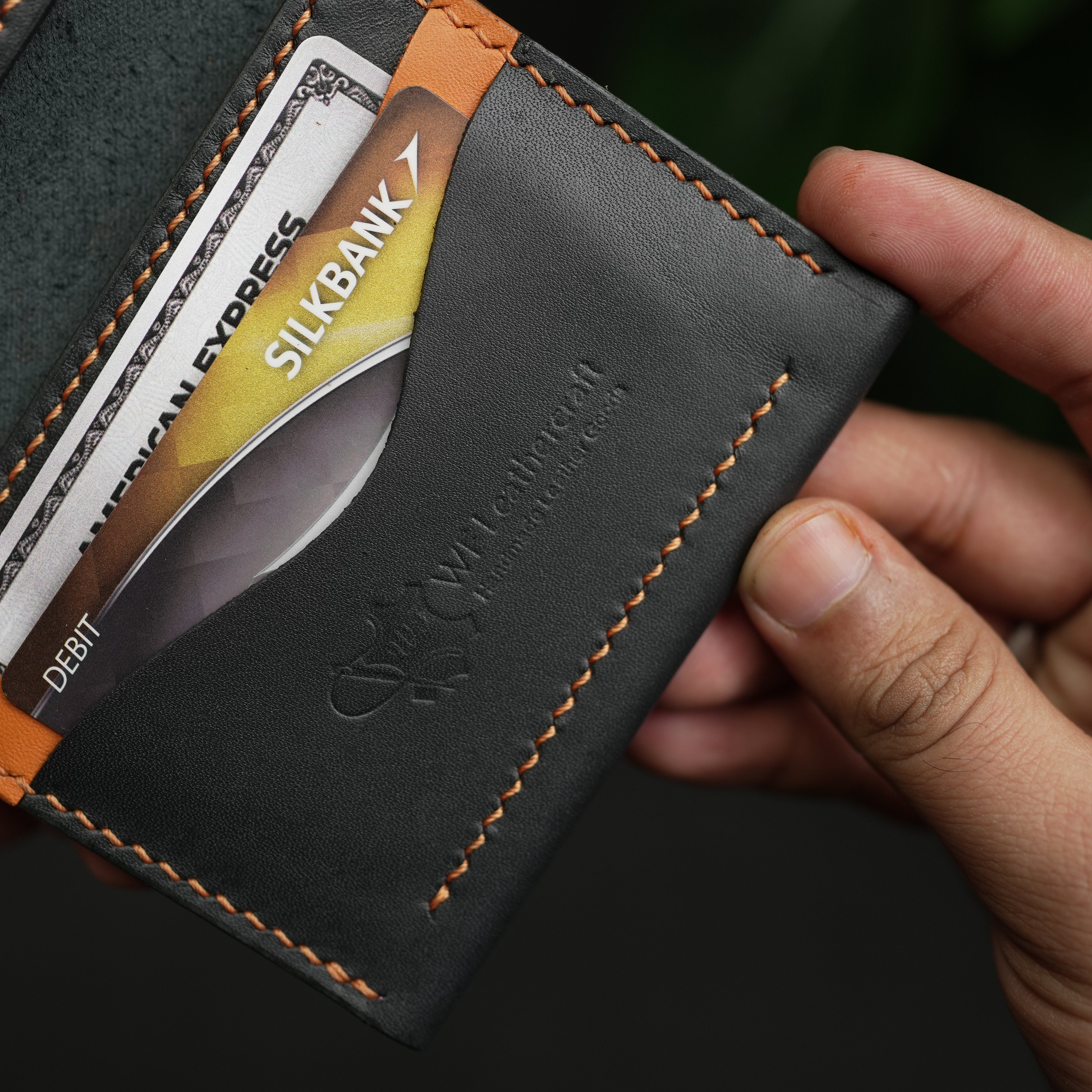 No. 69 vertical bifold wallet Black & Tan color