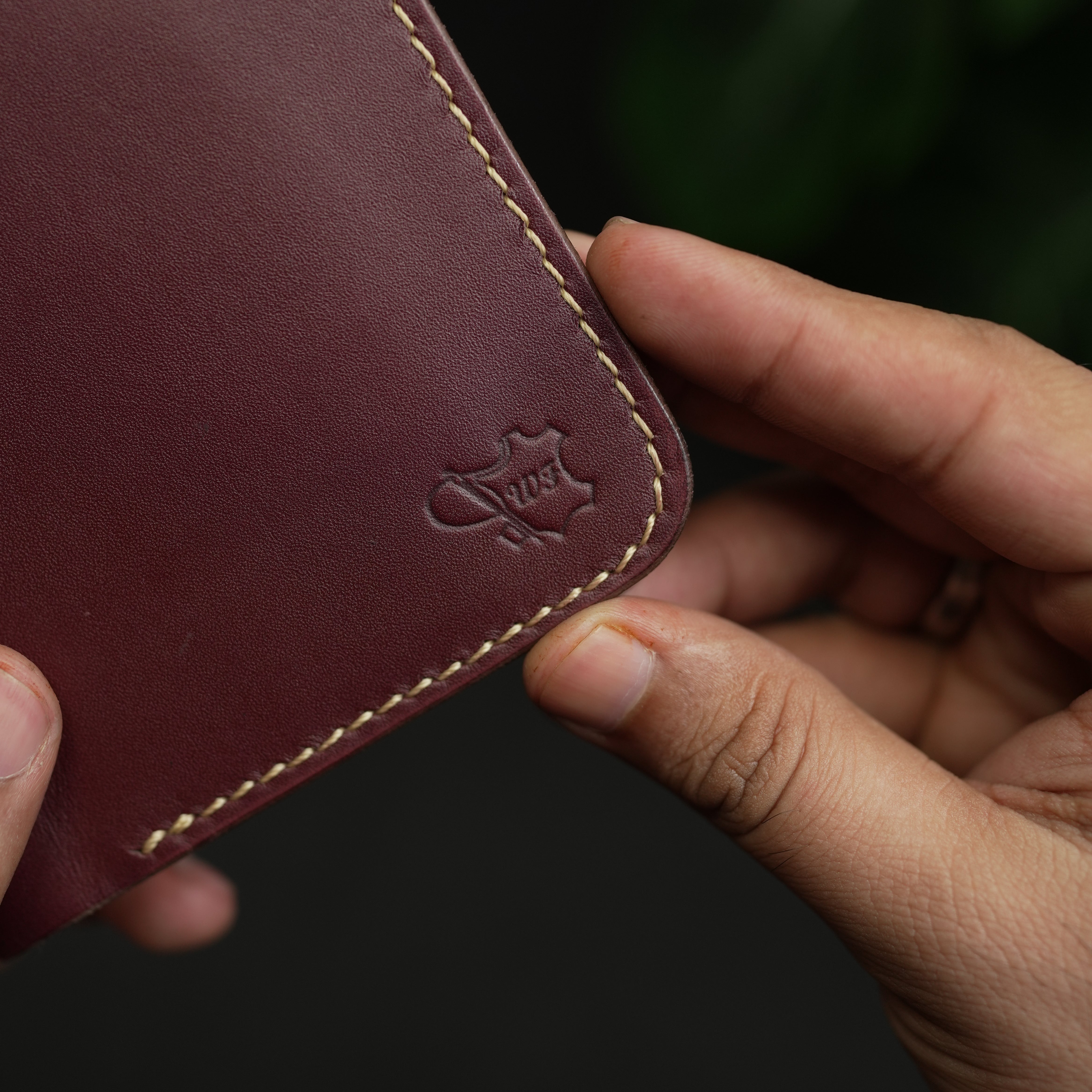 No.88 vertical bifold wallet Burgandy & Tan color