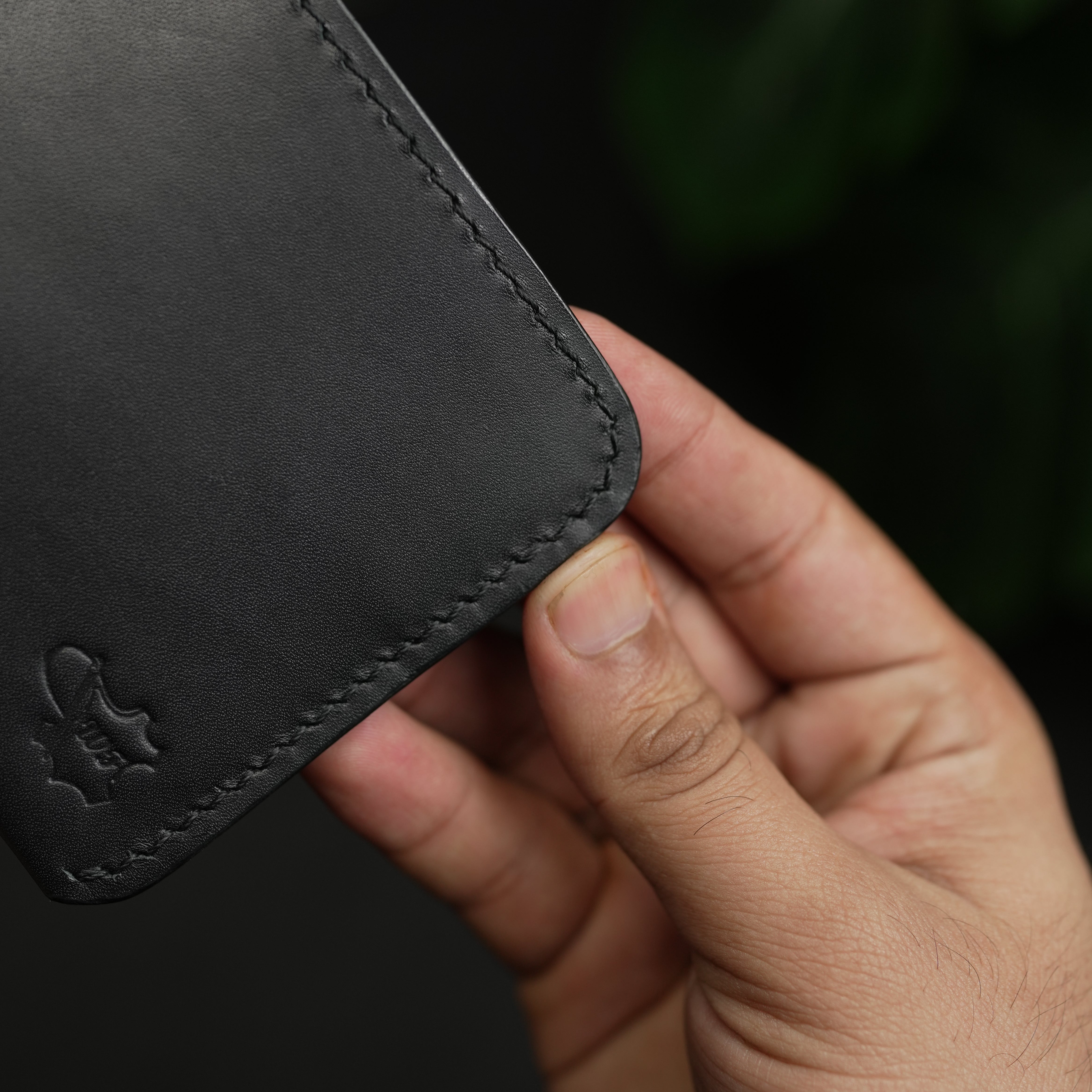 NO.81 Classic Bifold Luxury Leather Wallet – Black