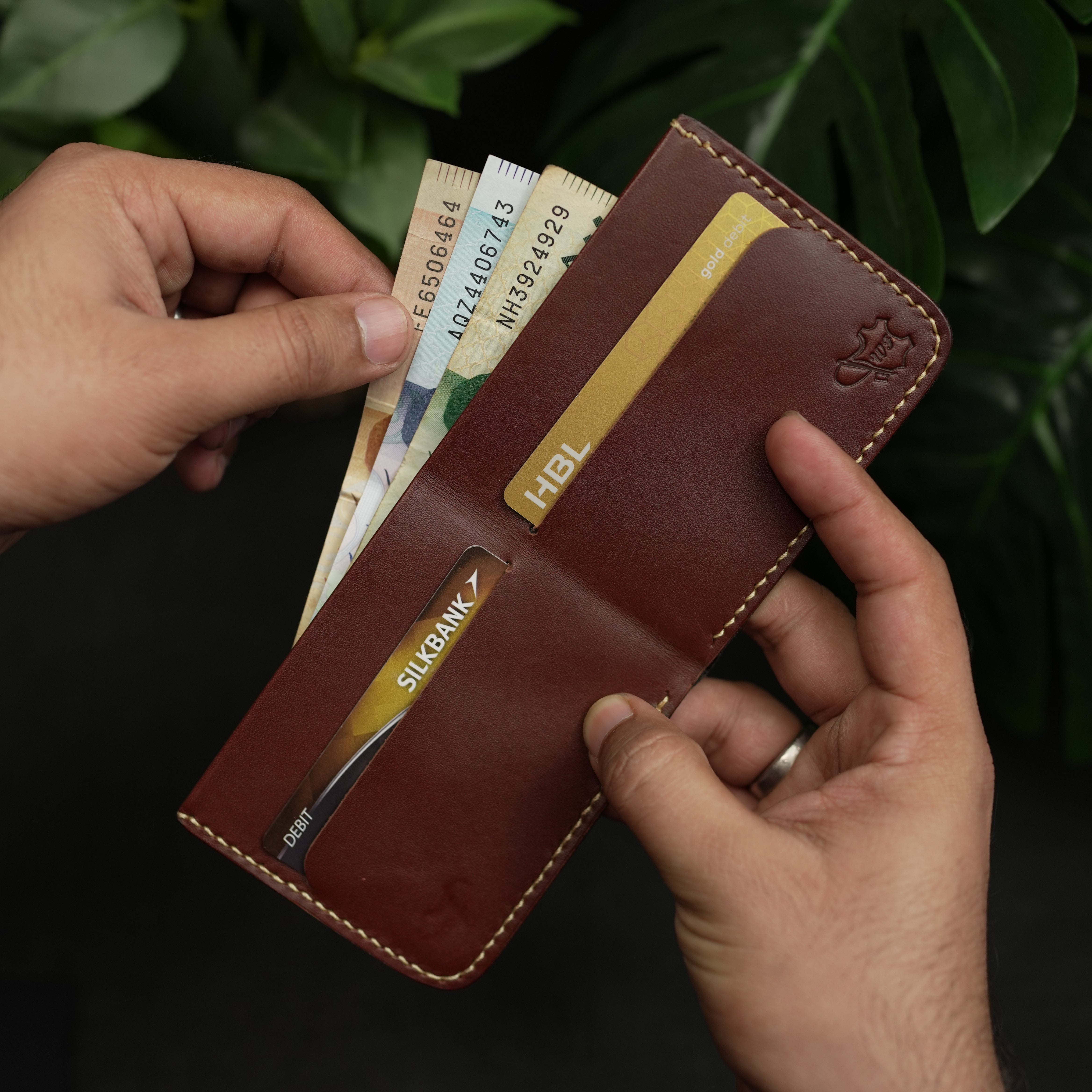 رقم 89 محفظة جلدية قابلة للطي (بني باك)