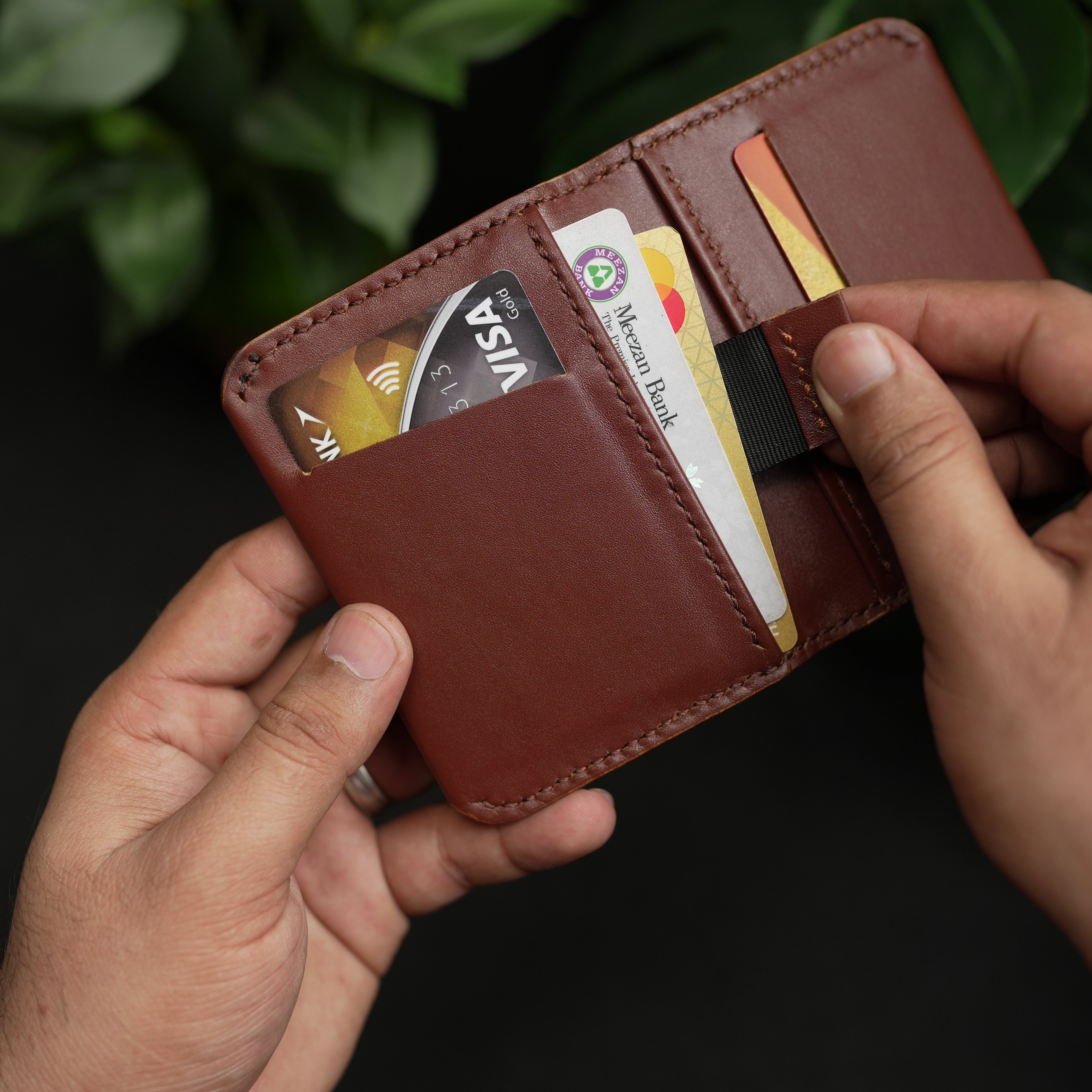 No. 108 Slim Ever Card Leather Wallet Buck Brown Color