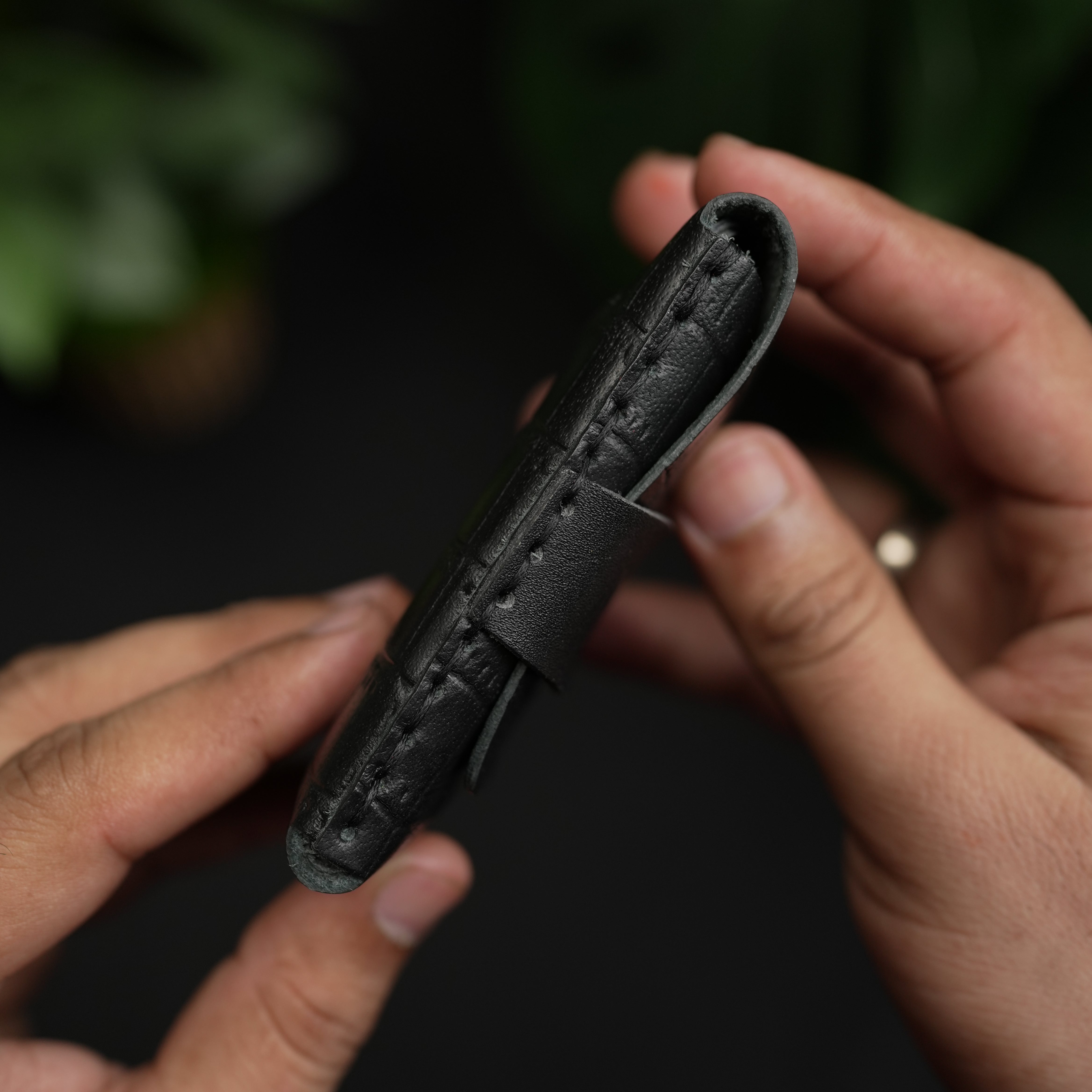 No.101 All-in-One Black Crocodile Cow Leather Wallet Black color