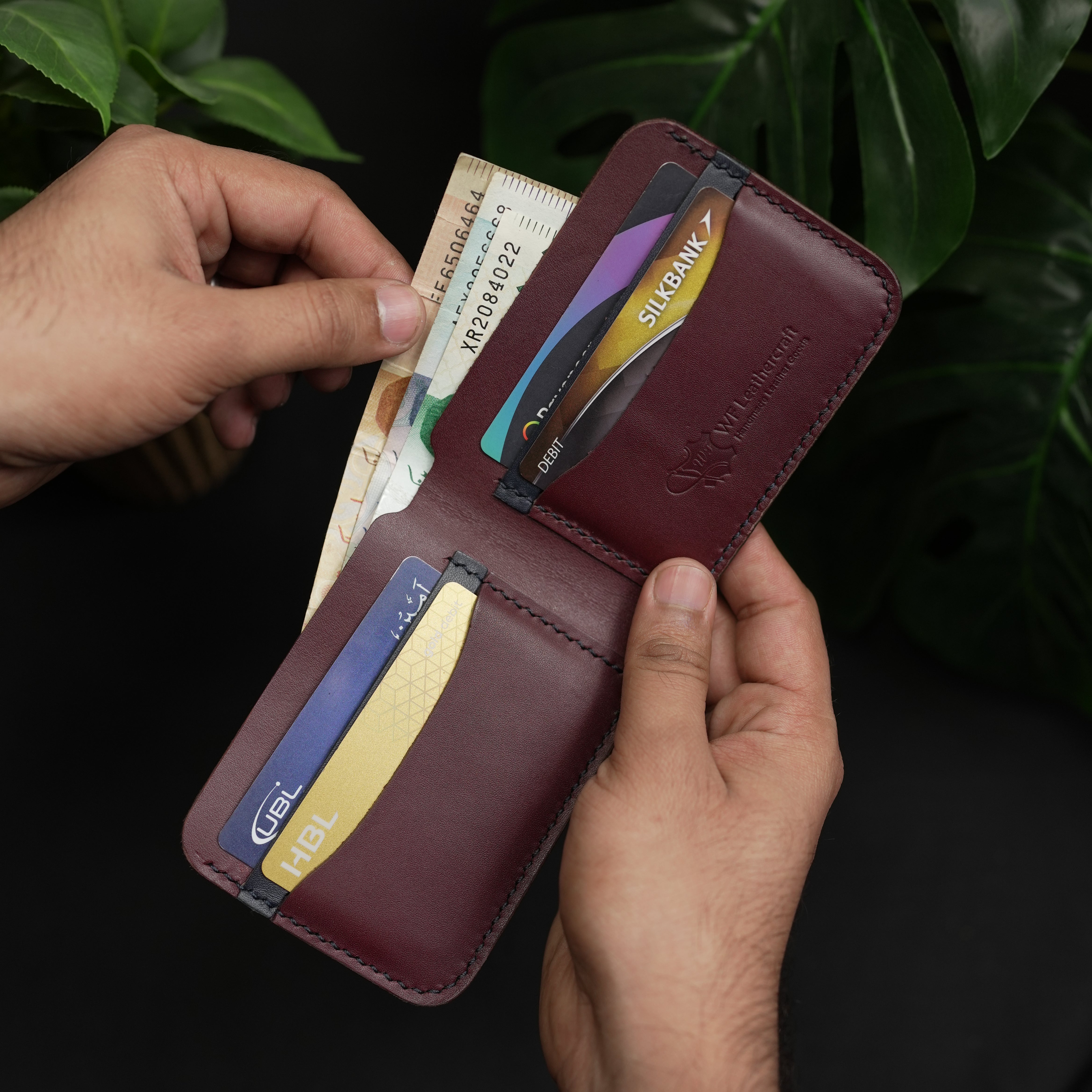 No.77 Bifold Leather Wallet ( Burgundy & Blue )