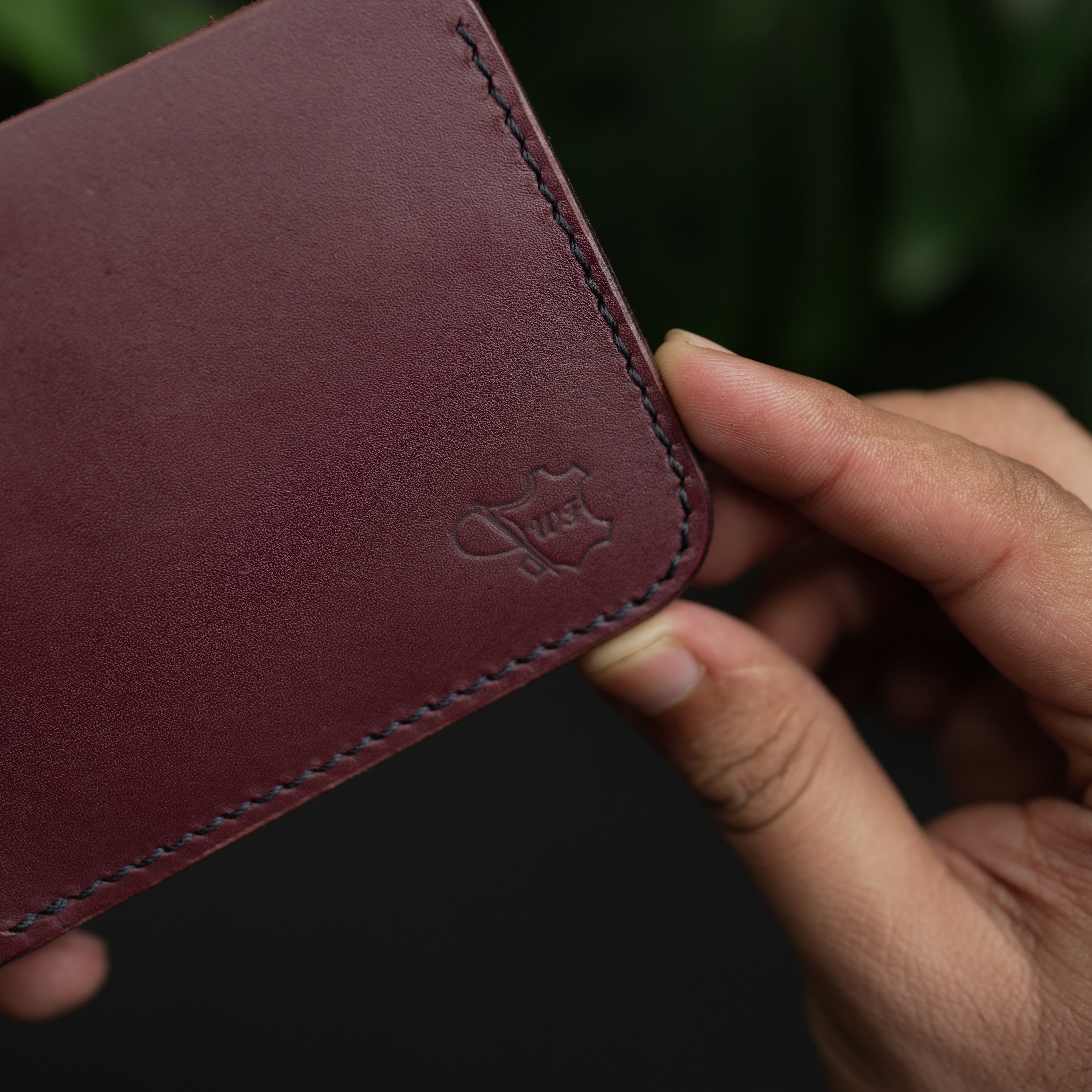 No.77 Bifold Leather Wallet ( Burgundy & Blue )