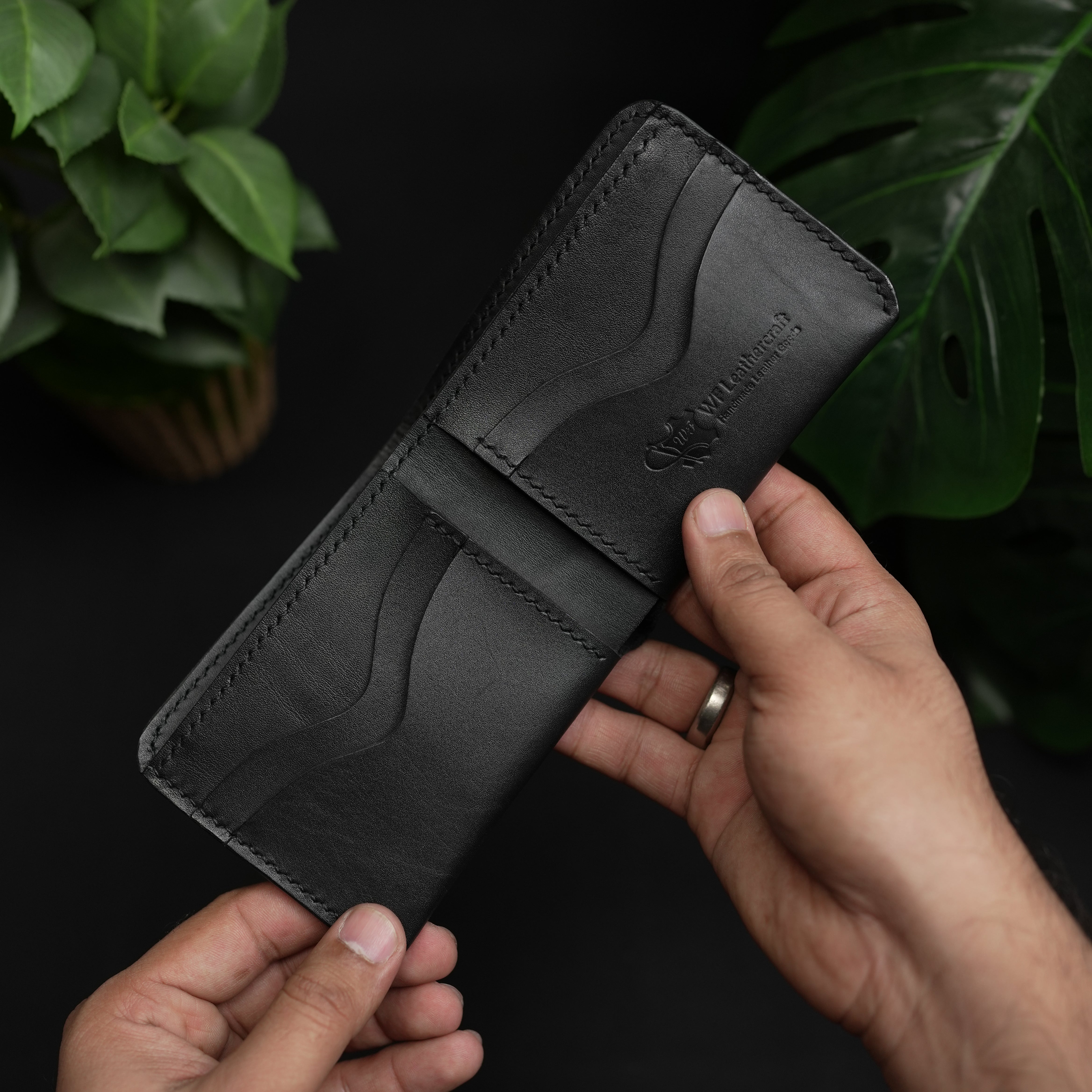 No. 81 classic full stitched bifold wallet Black
