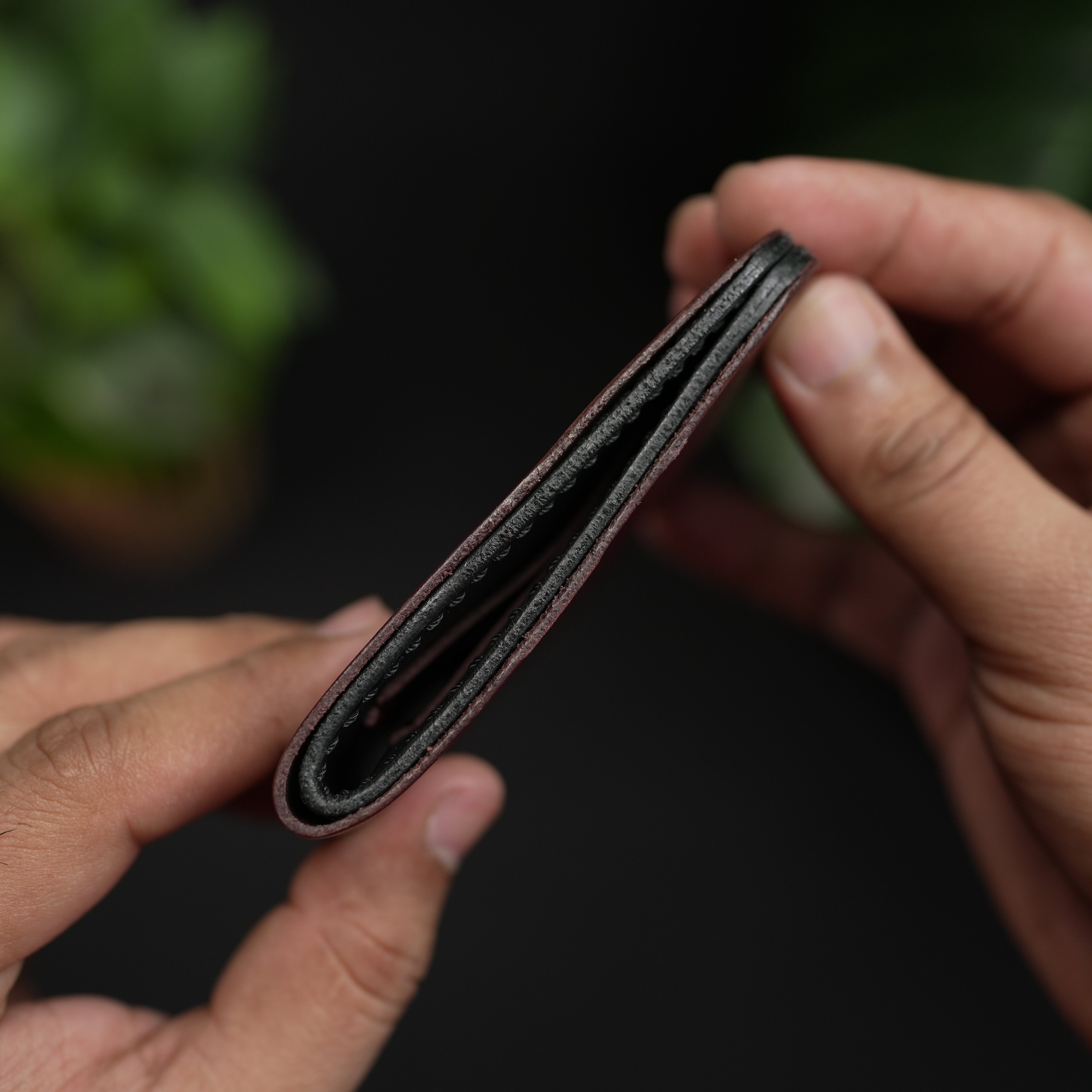 NO.86 VERTICLE BIFOLD LEATHER WALLET ( BURGANDY & OCEAN BLACK )