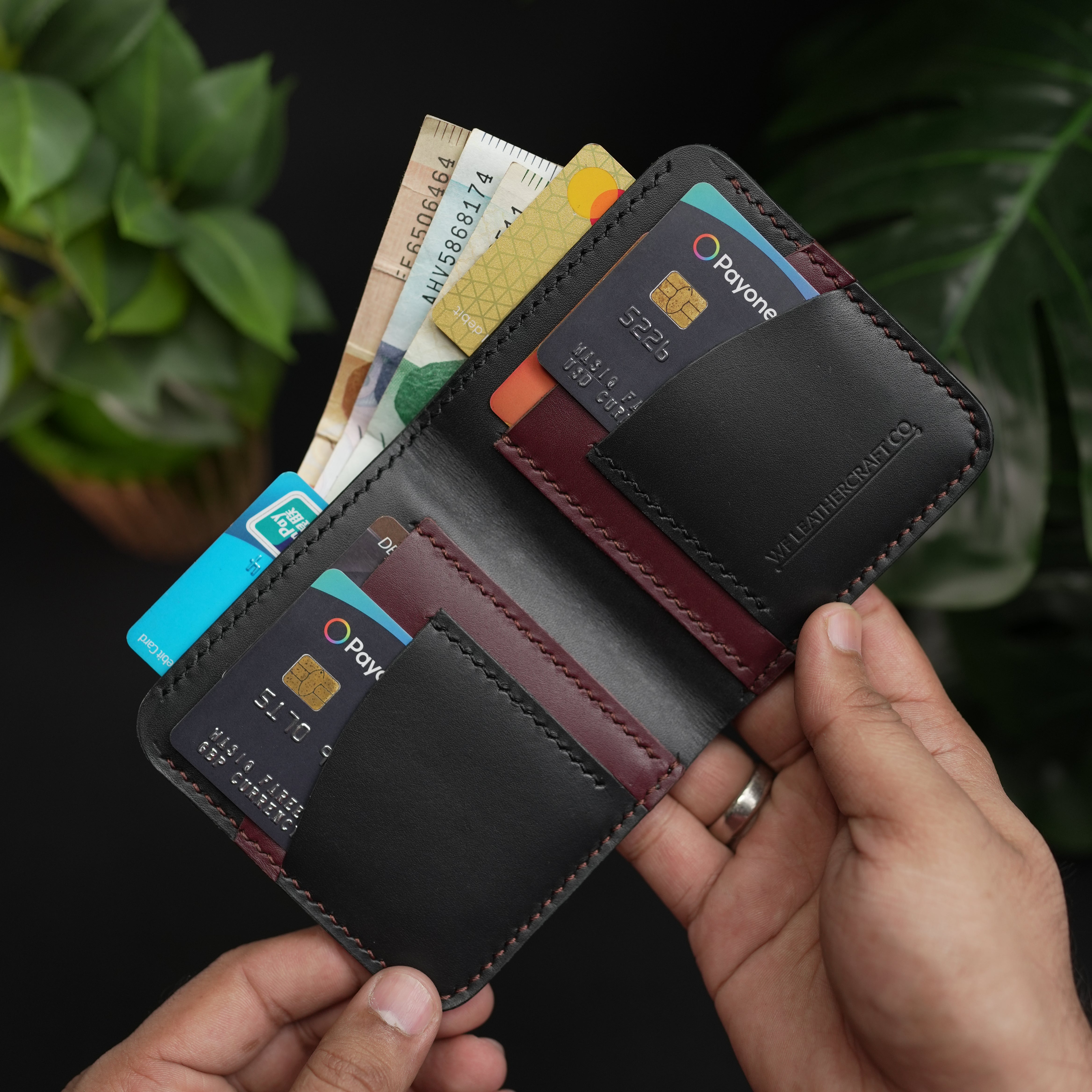 NO.86 VERTICLE BIFOLD LEATHER WALLET ( BURGANDY & OCEAN BLACK )