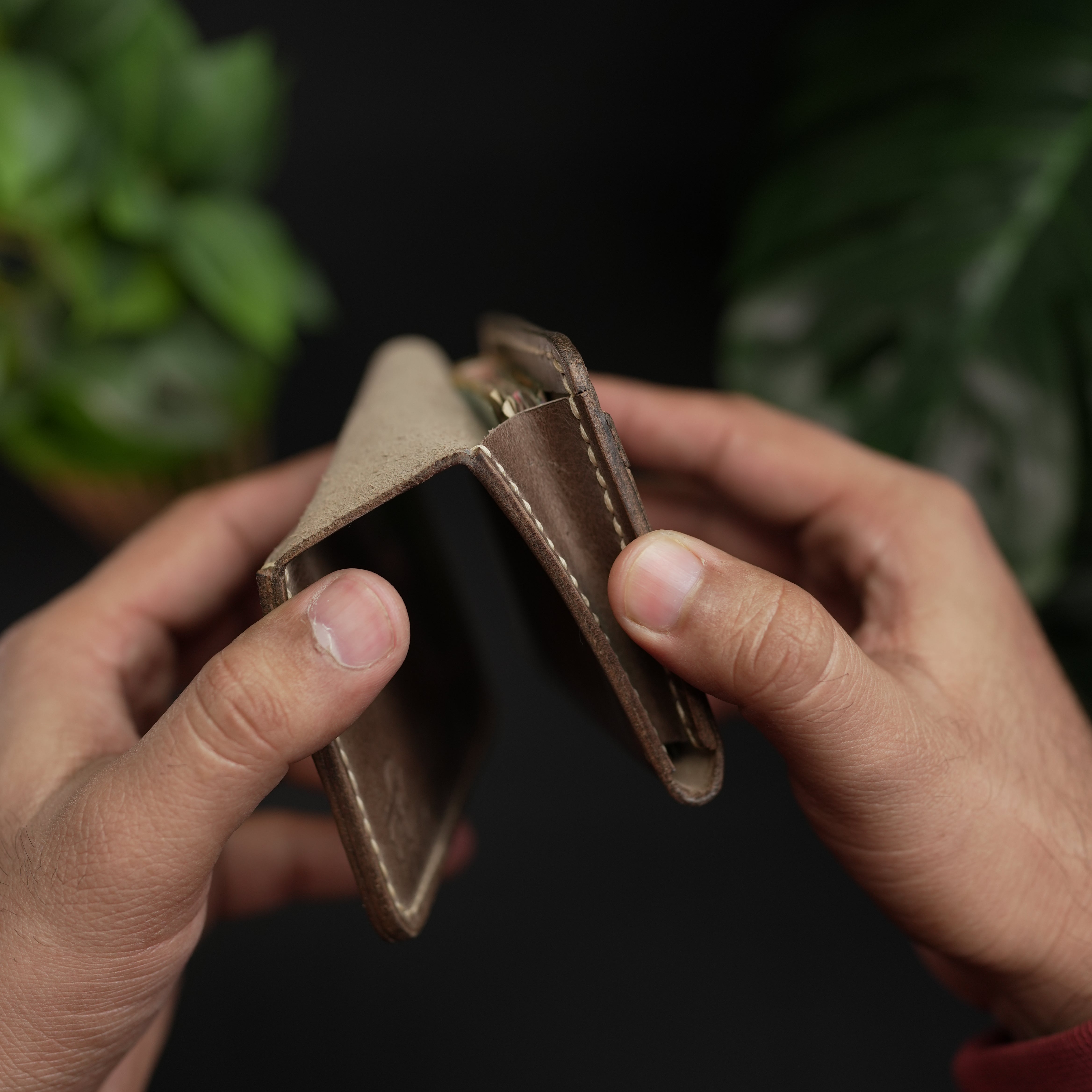 No.69 Vertical Bifold Leather Wallet Olive Brown Color