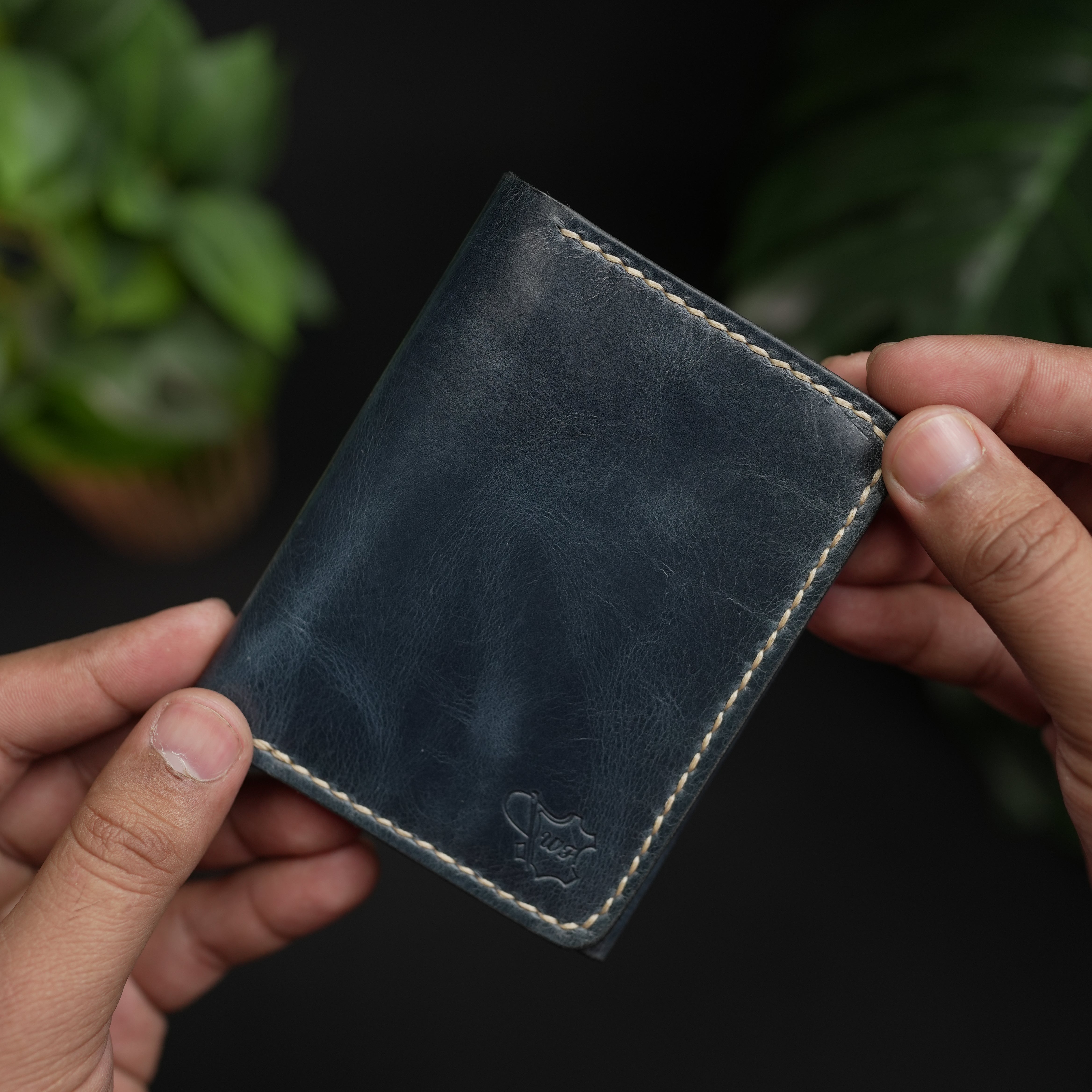 No.69 Vertical Bifold Leather Wallet Olive Blue Color