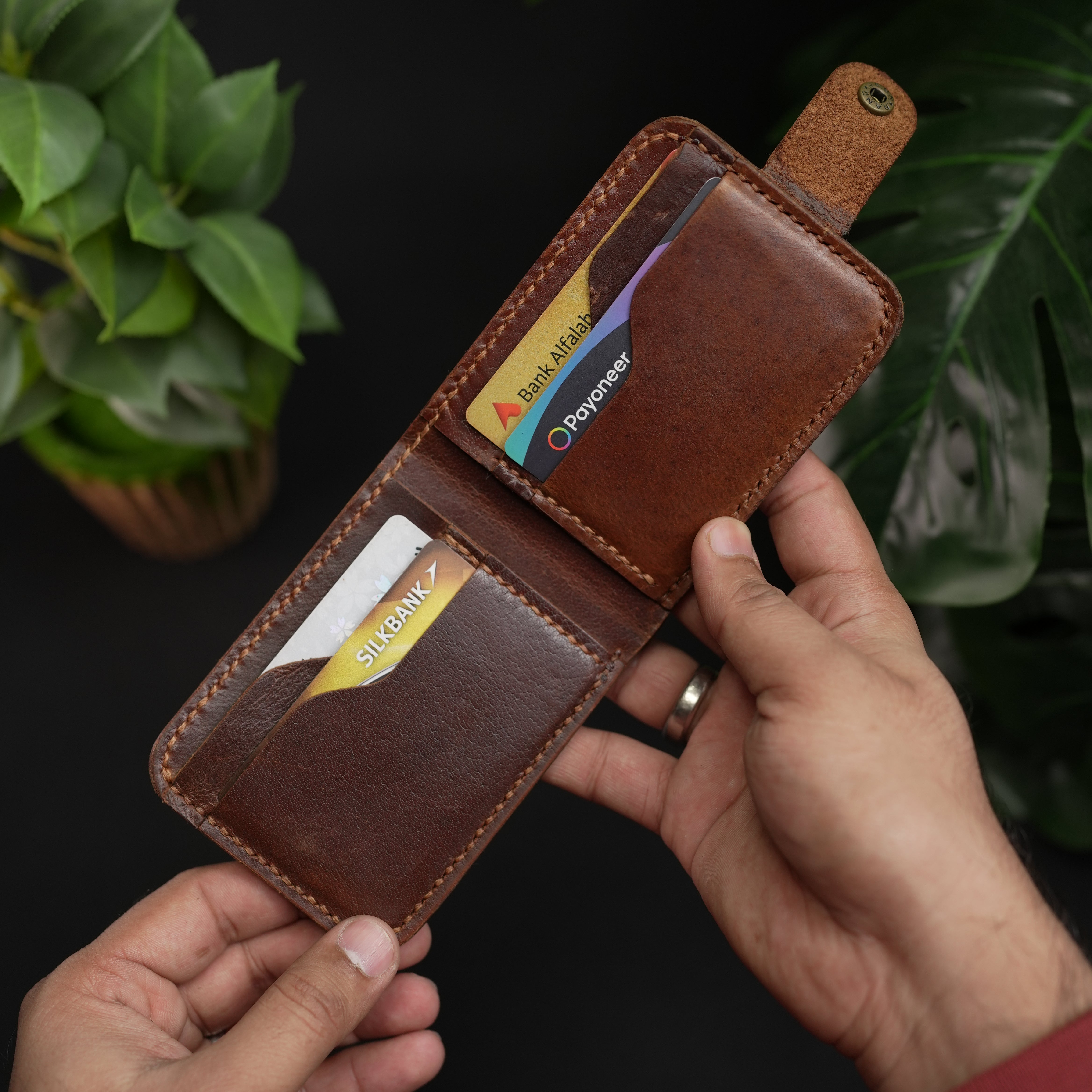 No.55 Classic Bifold Wallet Natural Brown With Button