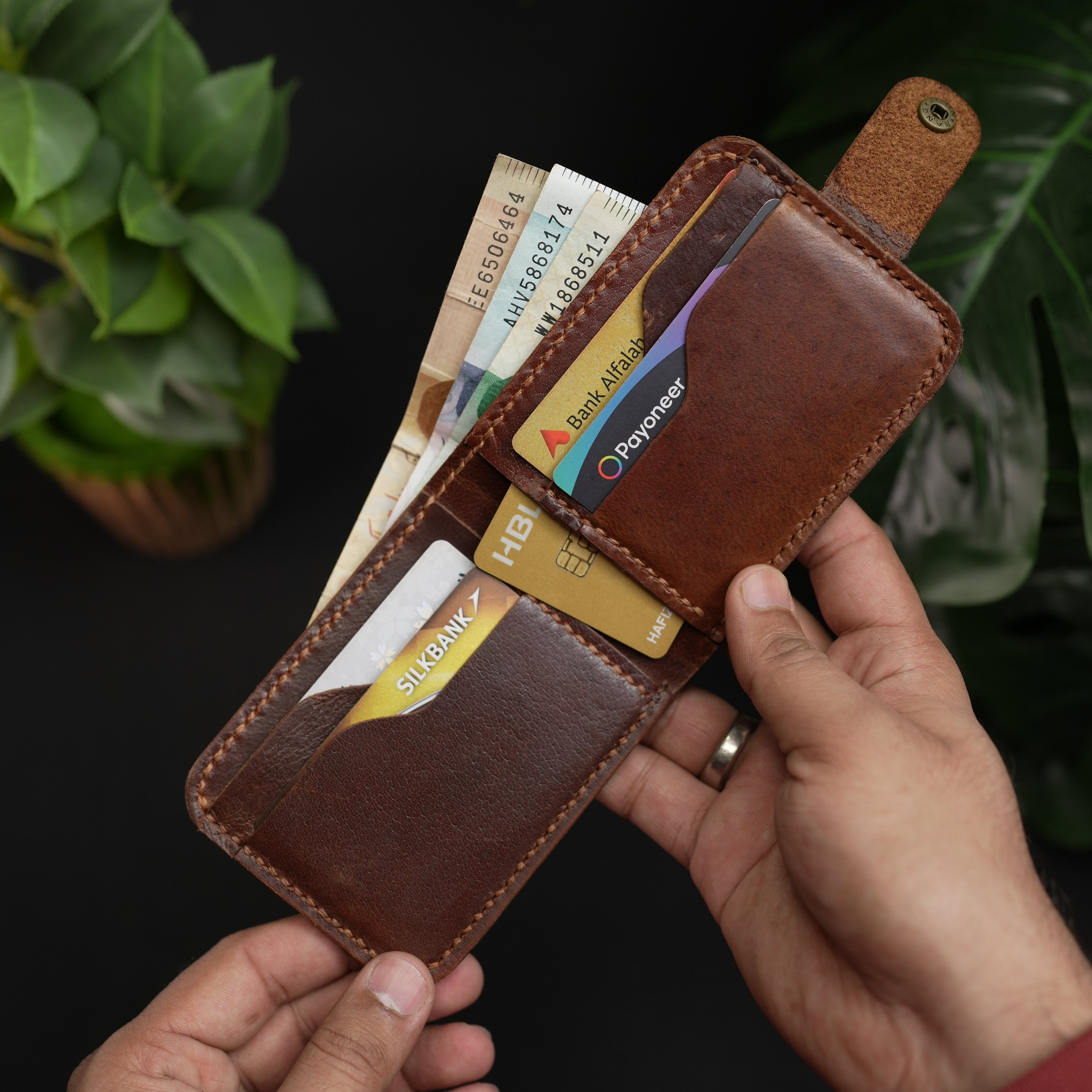 No.55 Classic Bifold Wallet Natural Brown With Button