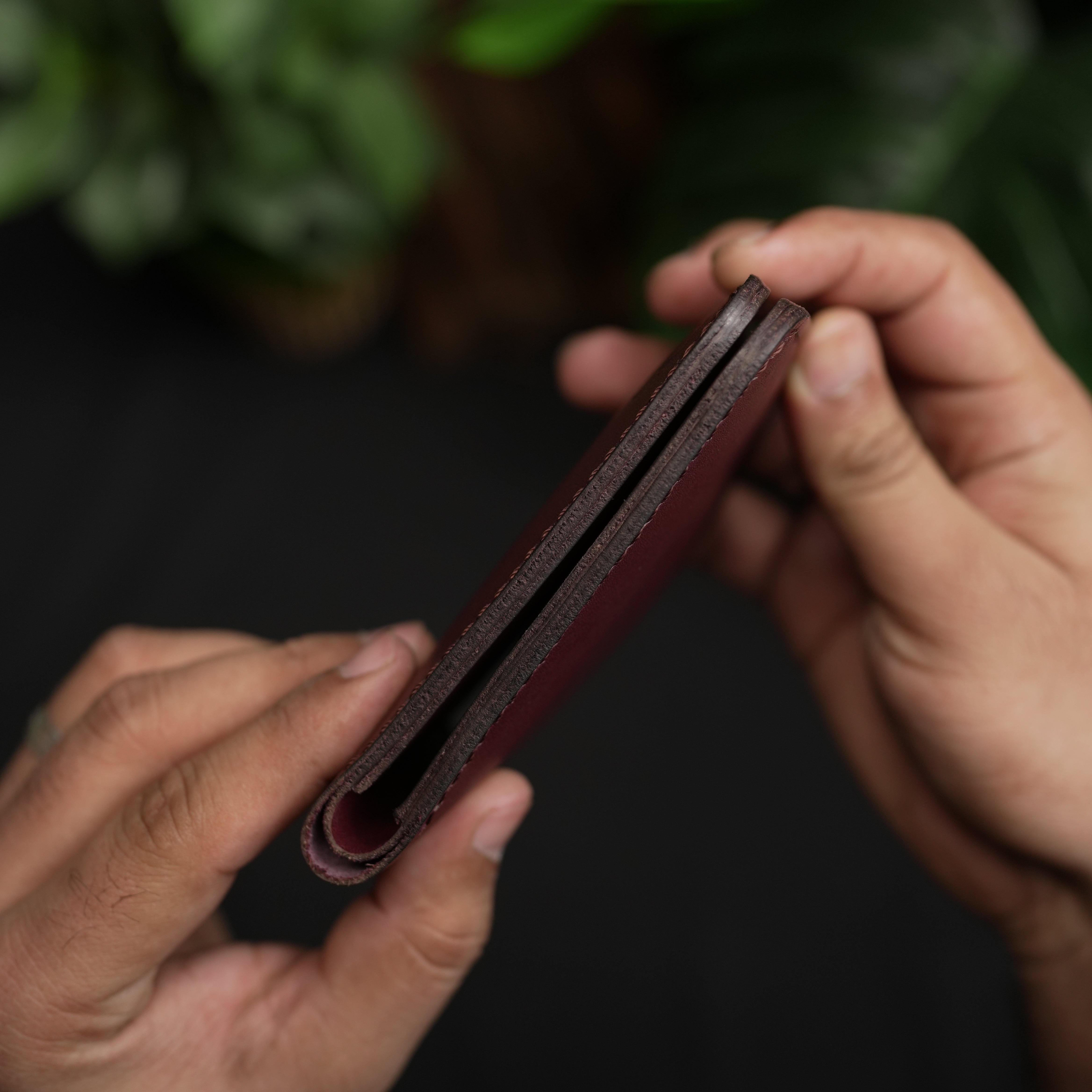 No.55 pro classic bifold Leatherwallet Vegtan (Burgundy color)