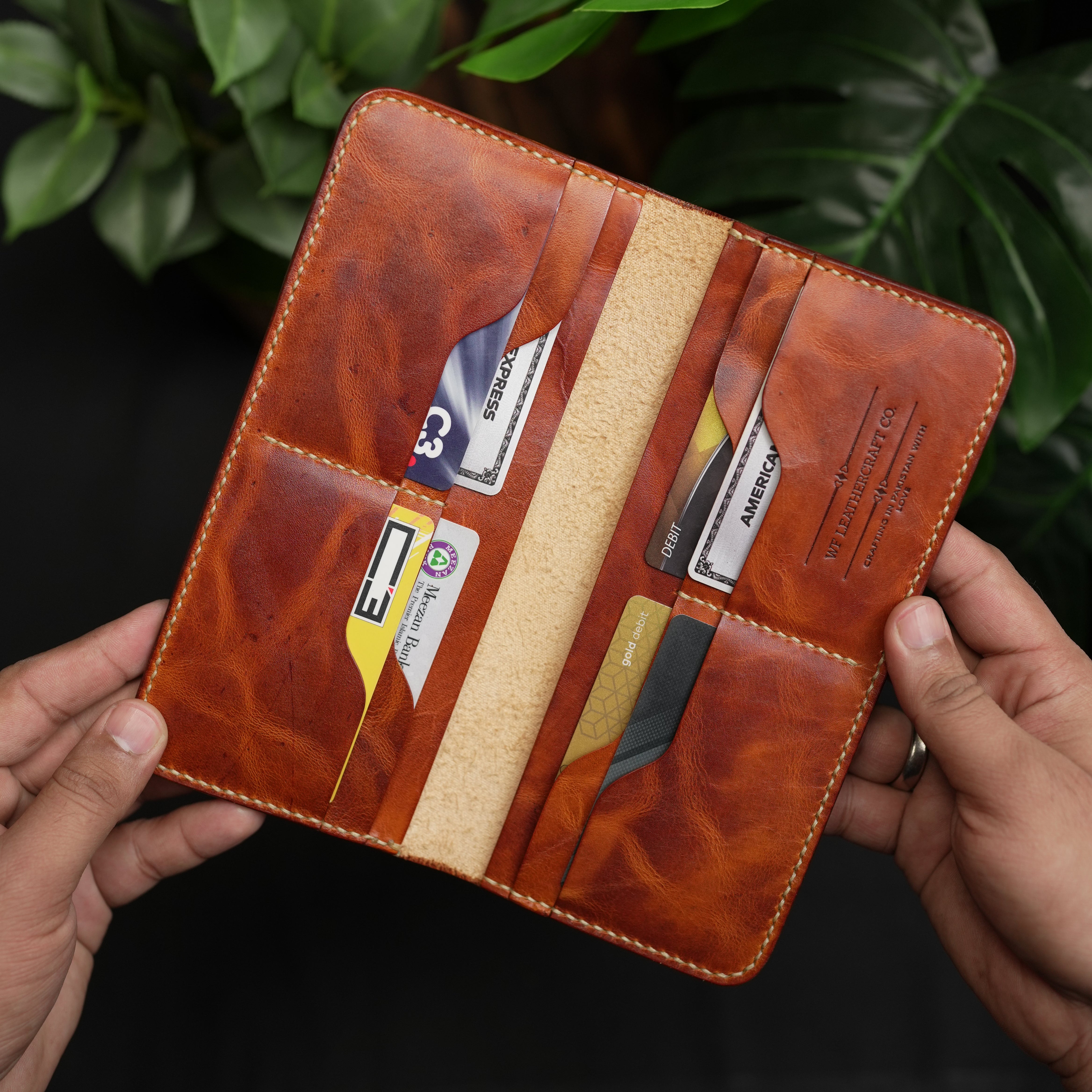No. 72 Long Bifold Leather Wallet With Hand Dye Vintage Tan Color