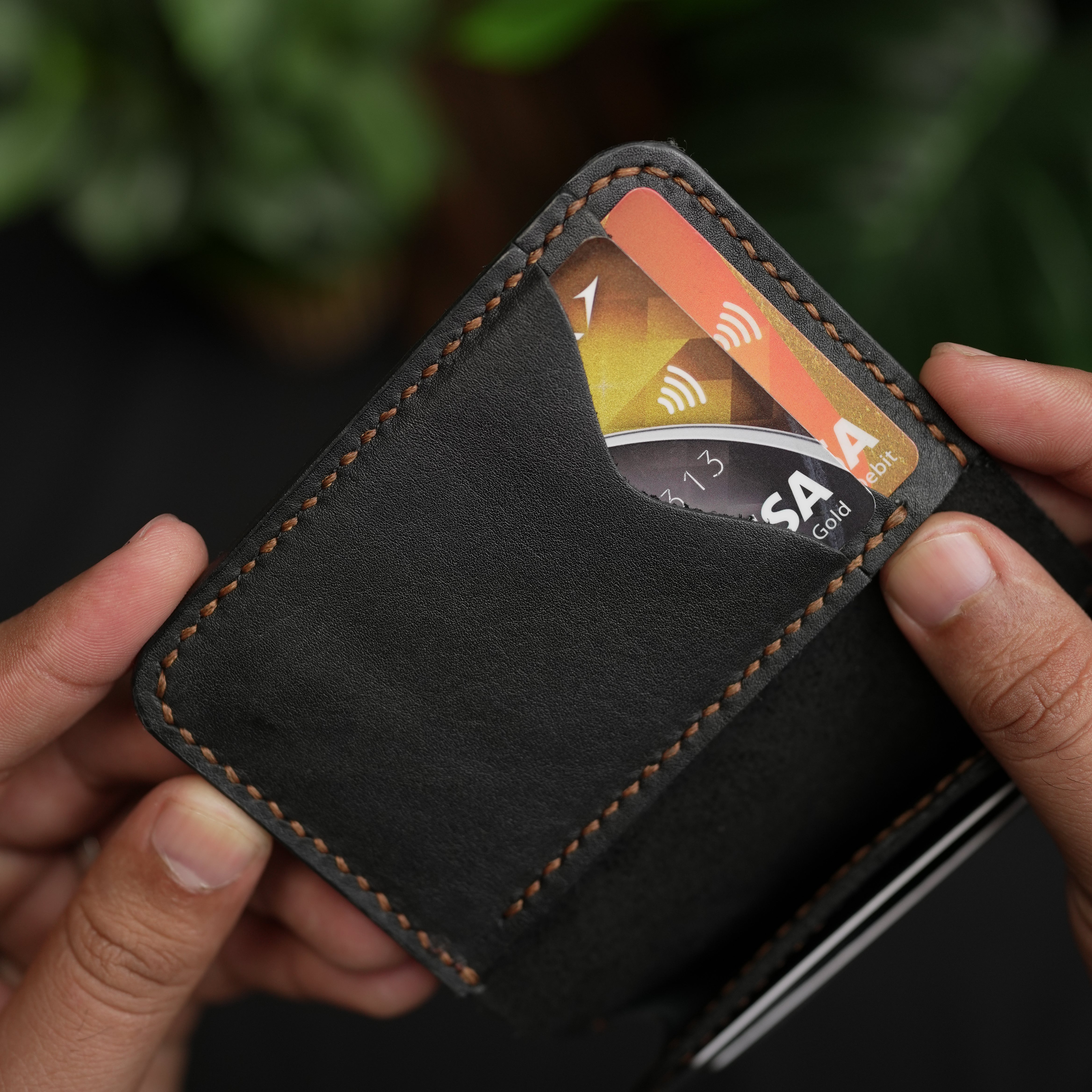 No.69 | Vertical Bifold Leather Wallet