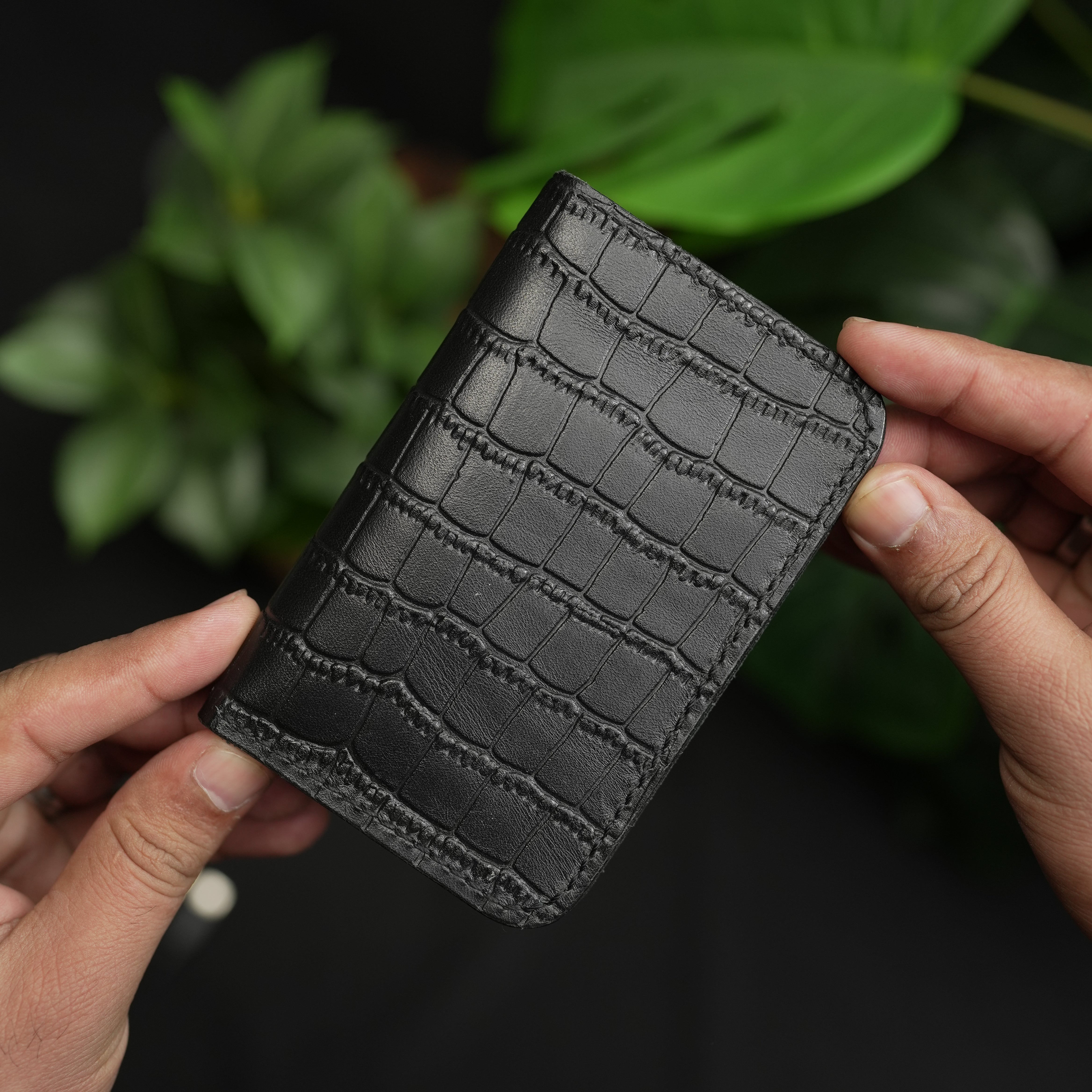 No. 79 Vertical Wallet Black crocodile