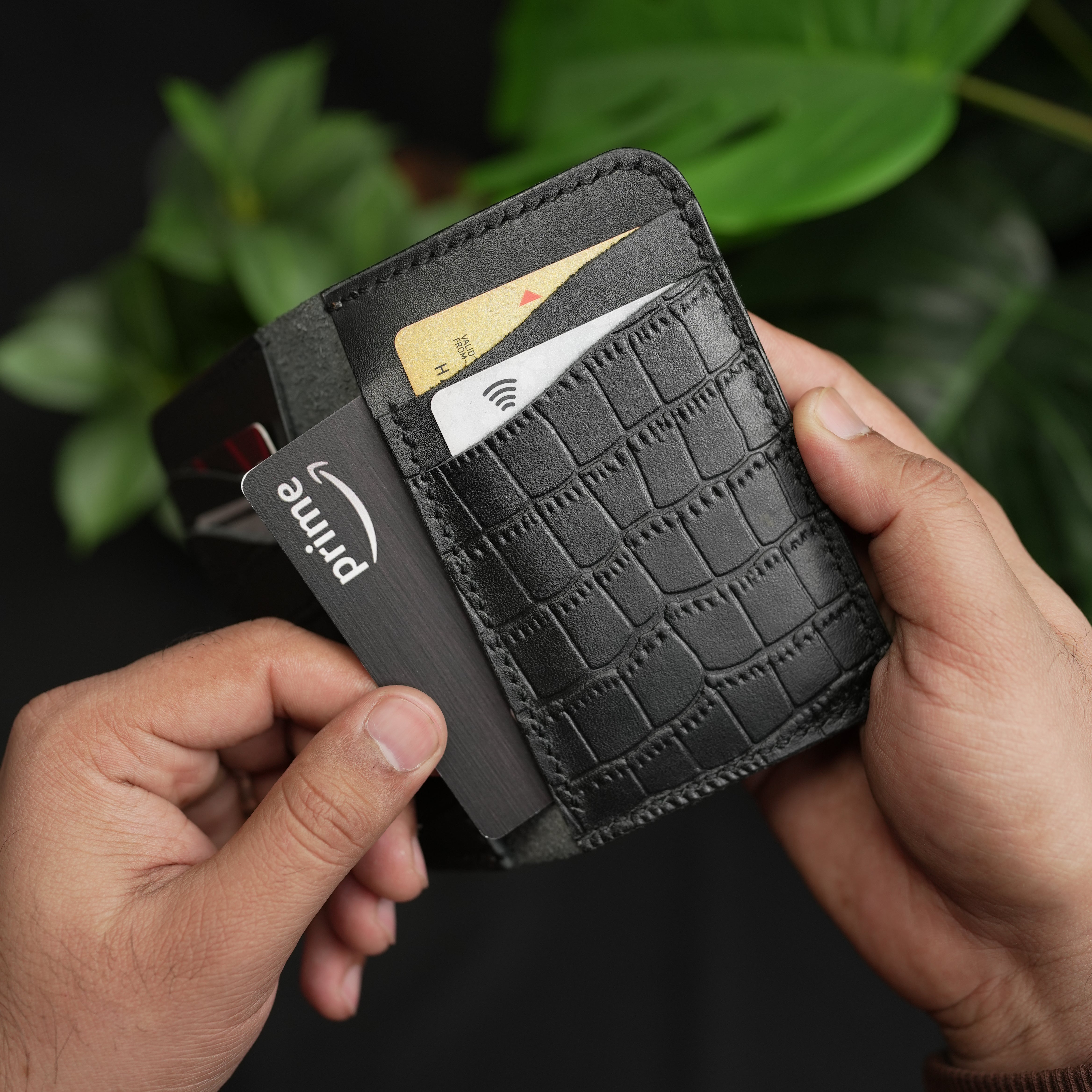 No. 79 Vertical Wallet Black crocodile