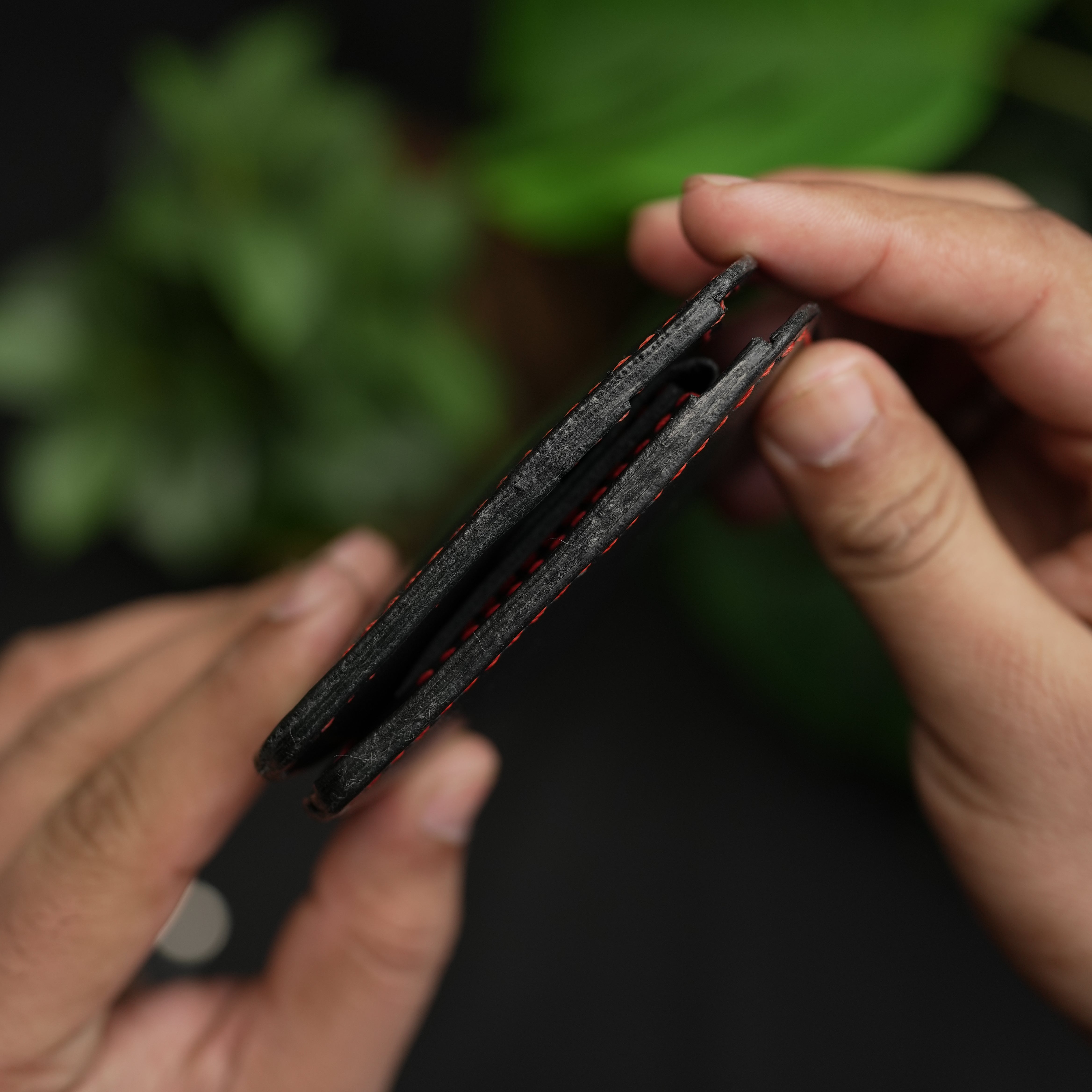 No. 81 Classic with coin pocket Leather wallet Black color