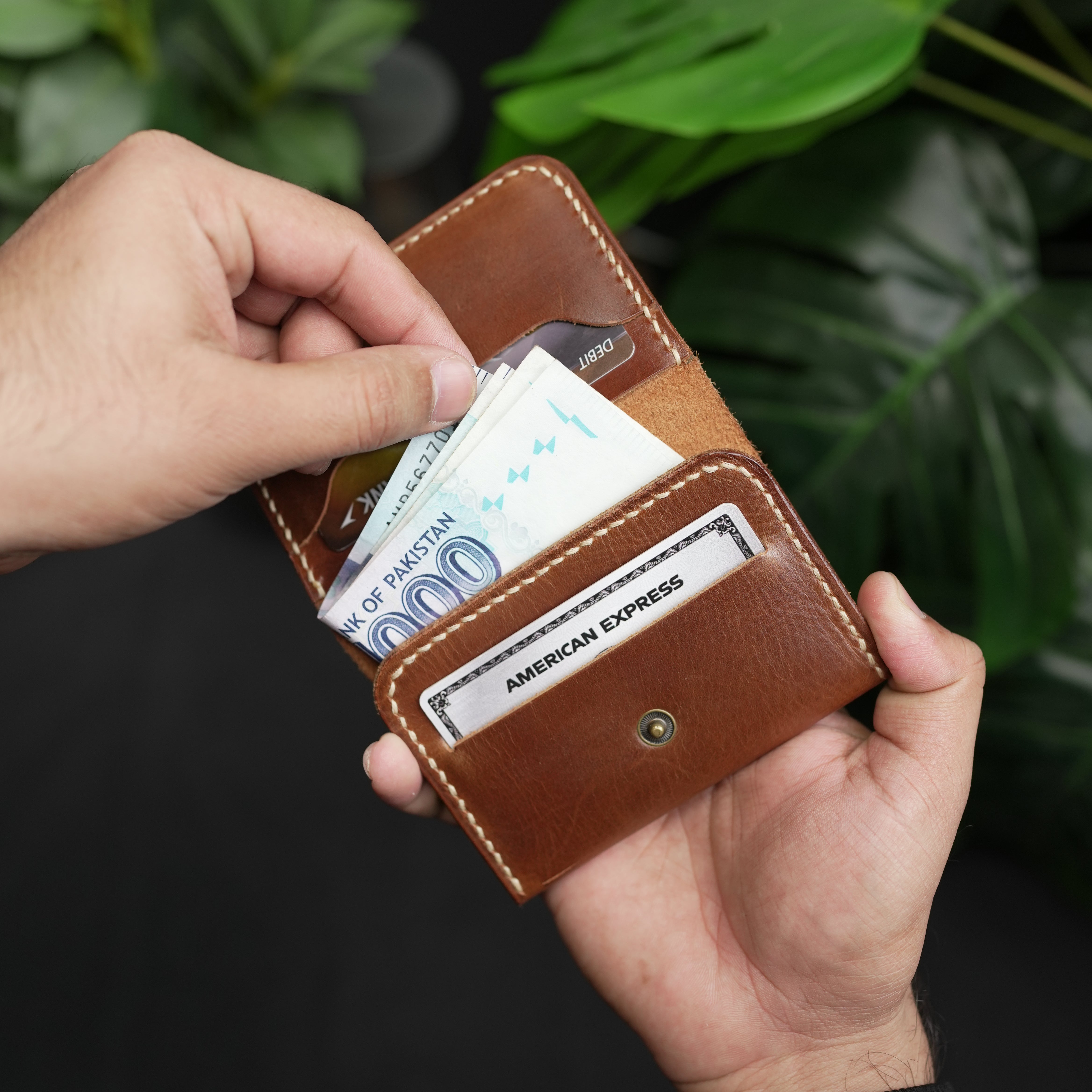 No. 107 – Ultra Compact Minimalist Wallet
