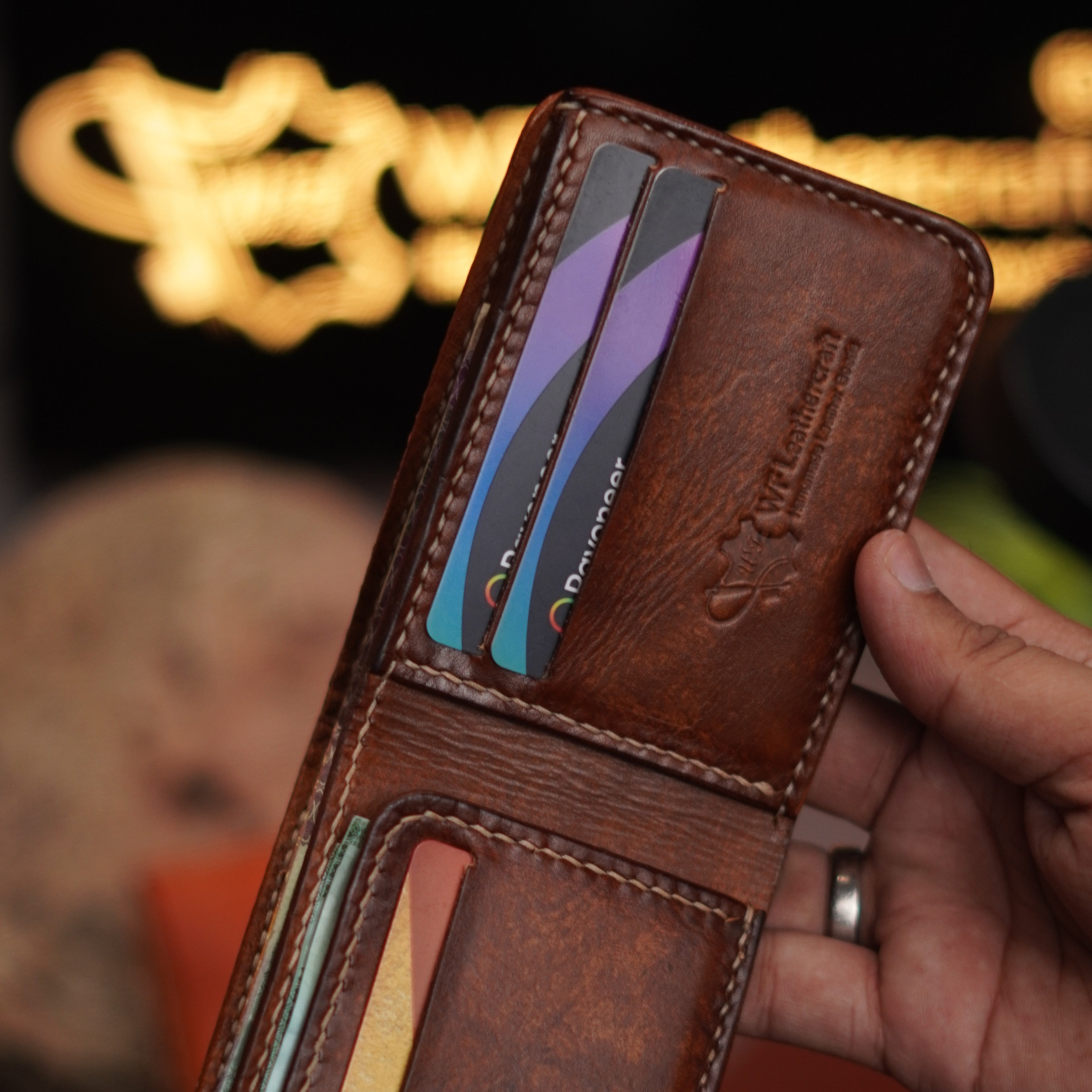 🧳 Article ___ – Handcrafted Compact Bifold Wallet