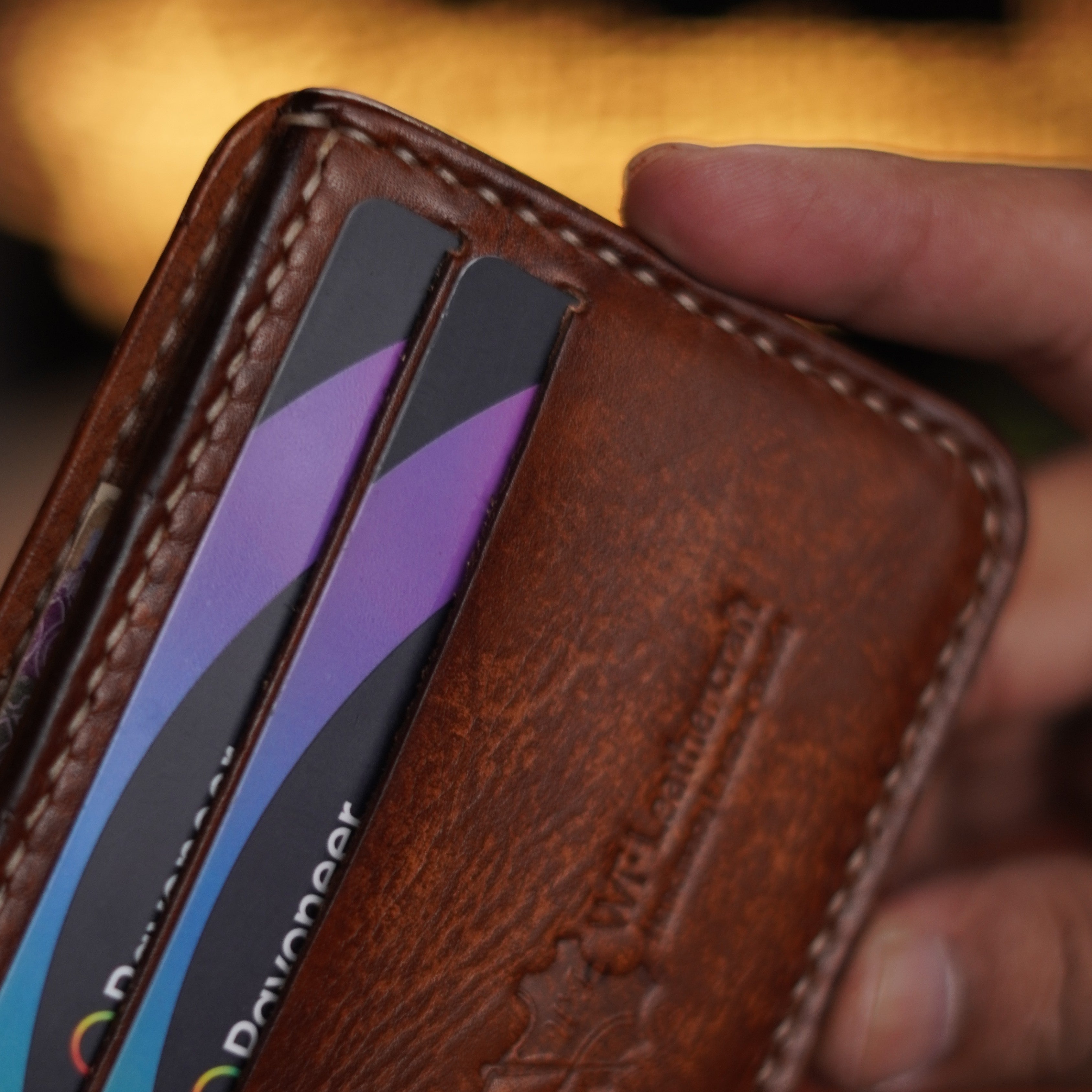 🧳 Article ___ – Handcrafted Compact Bifold Wallet