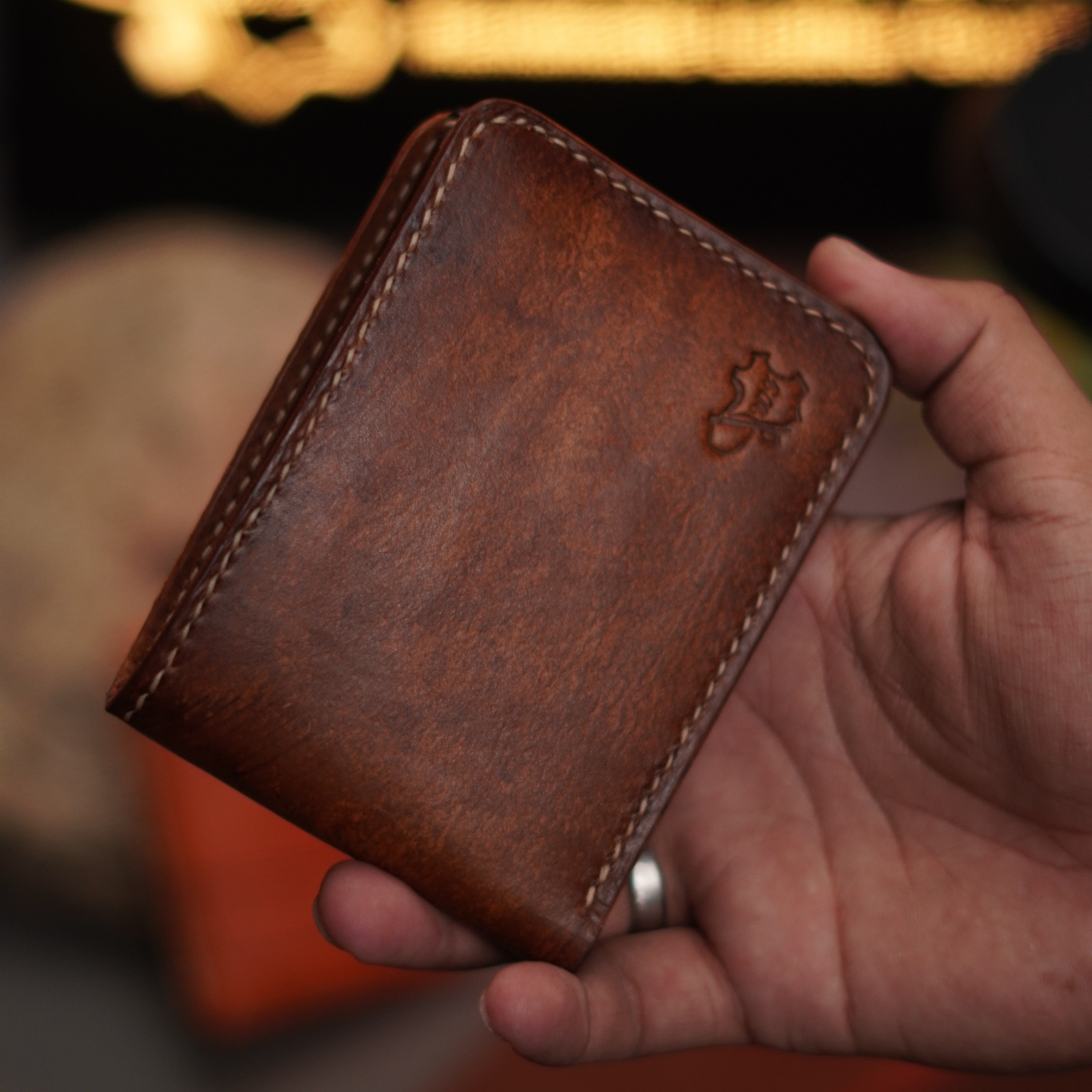 🧳 Article ___ – Handcrafted Compact Bifold Wallet