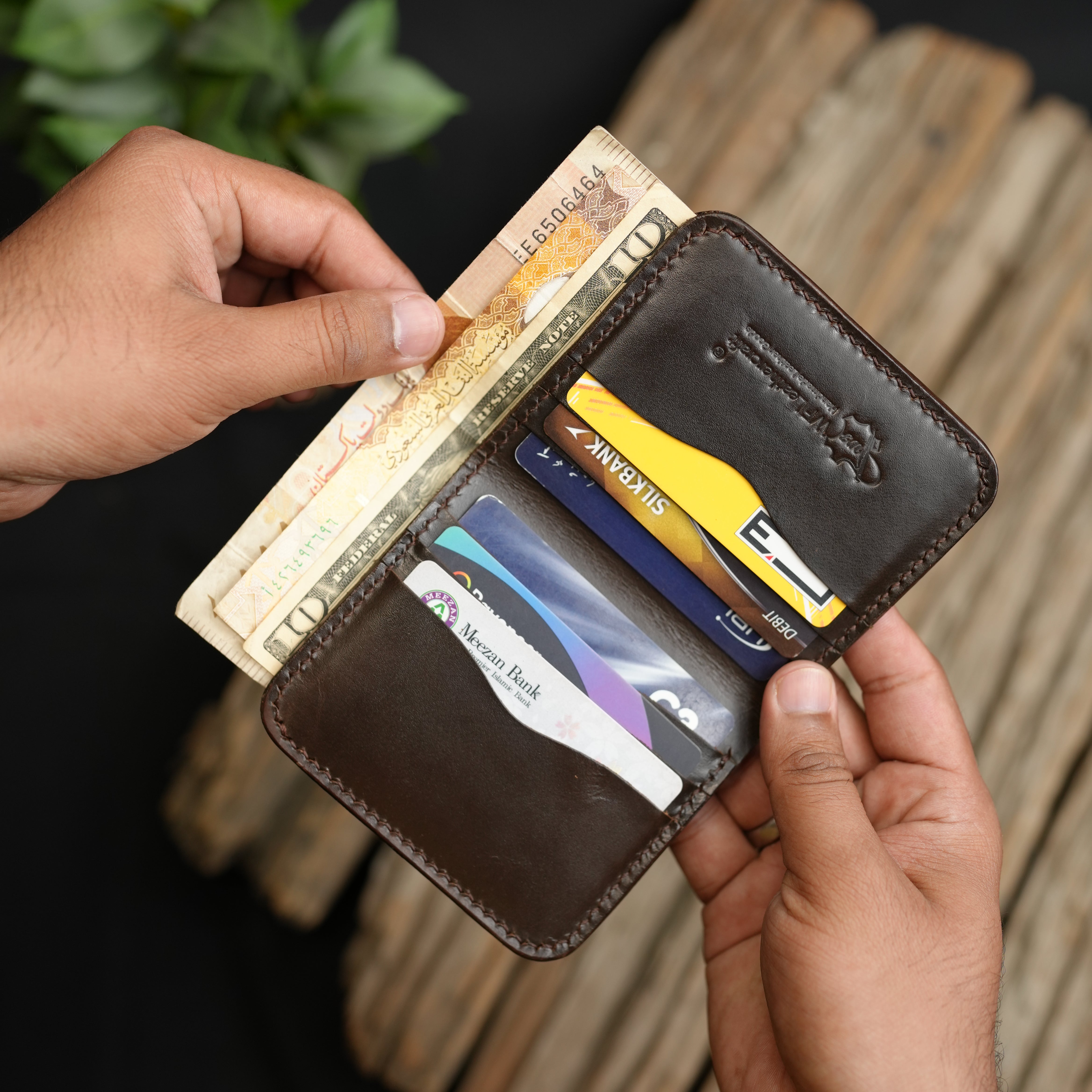 No.88 Vertical Bifold Wallet Chocolate Brown Color