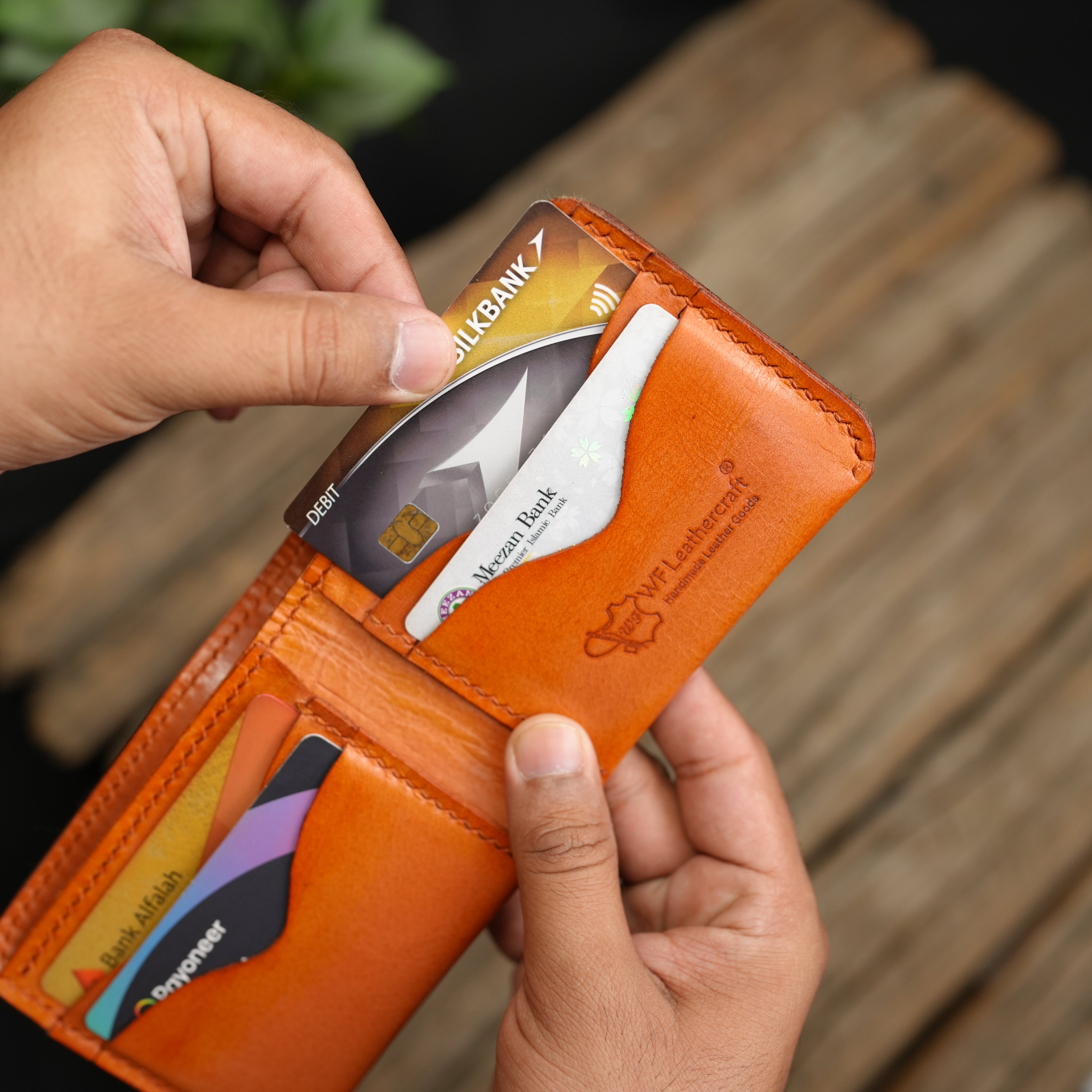 No. 81 classic full stitched bifold wallet Vintage Tan Color