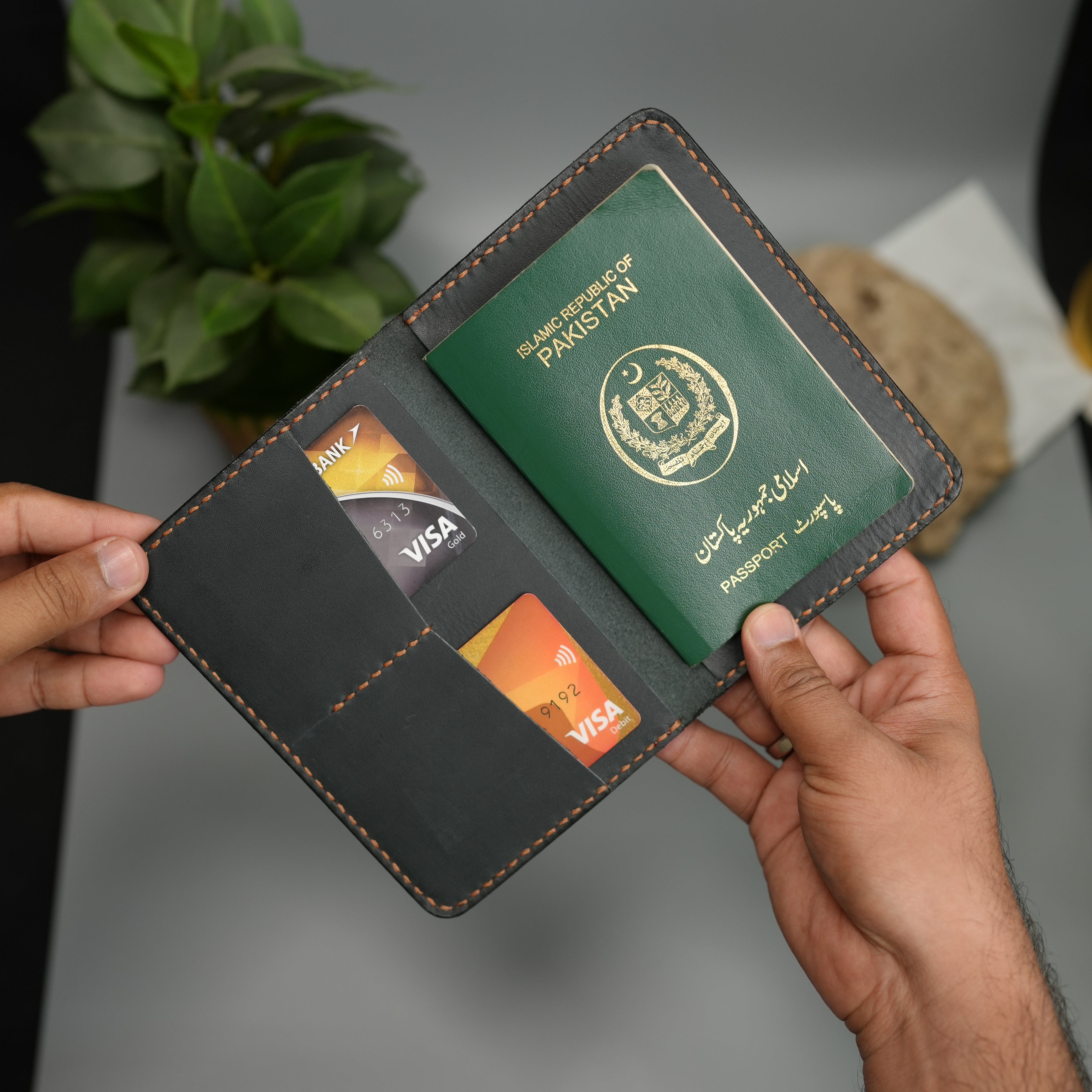 Passport Wallet Handmade Full Grain Chrome Tan Pull-Up Leather