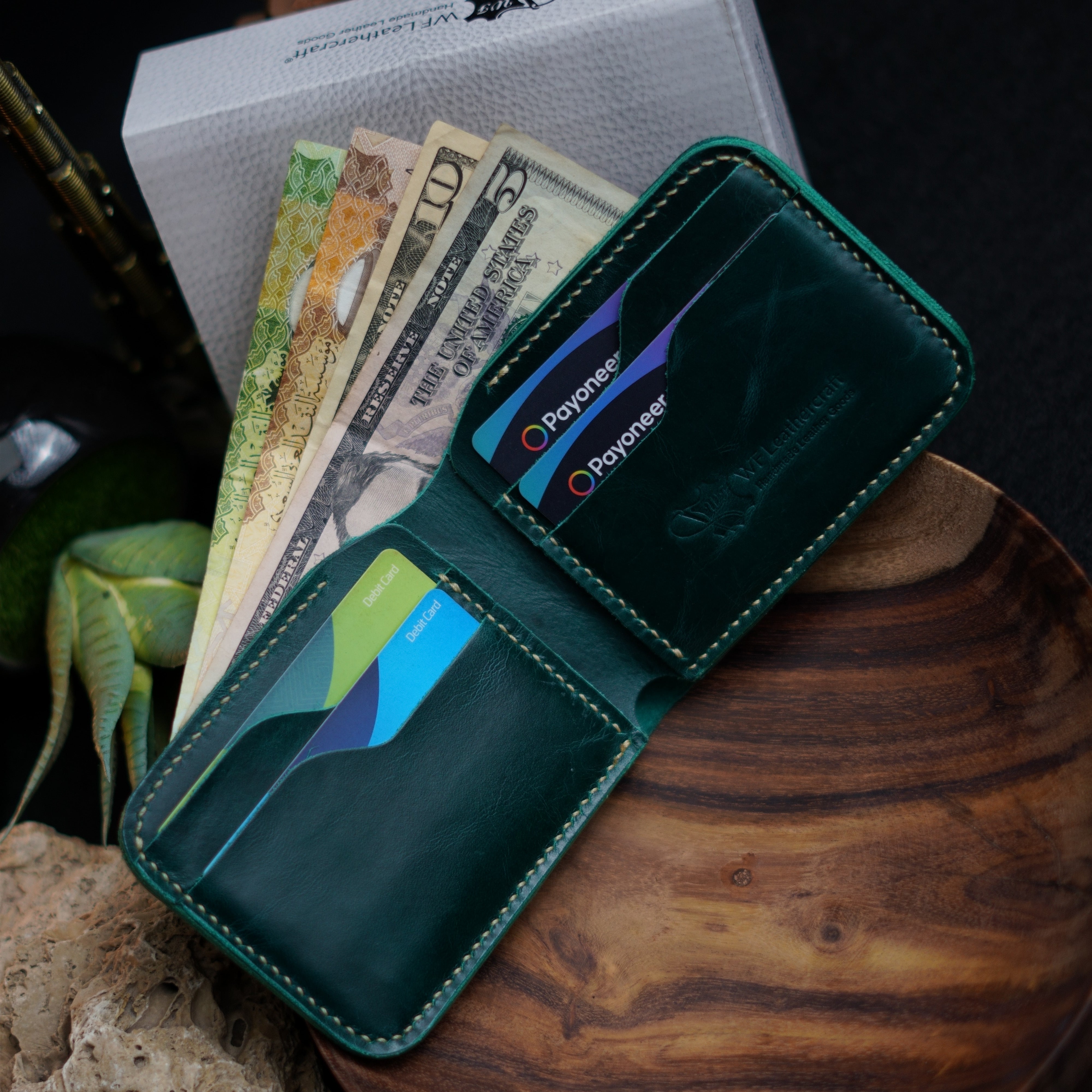 No.55-V2 Classic Bifold Wallet ( Green Color )