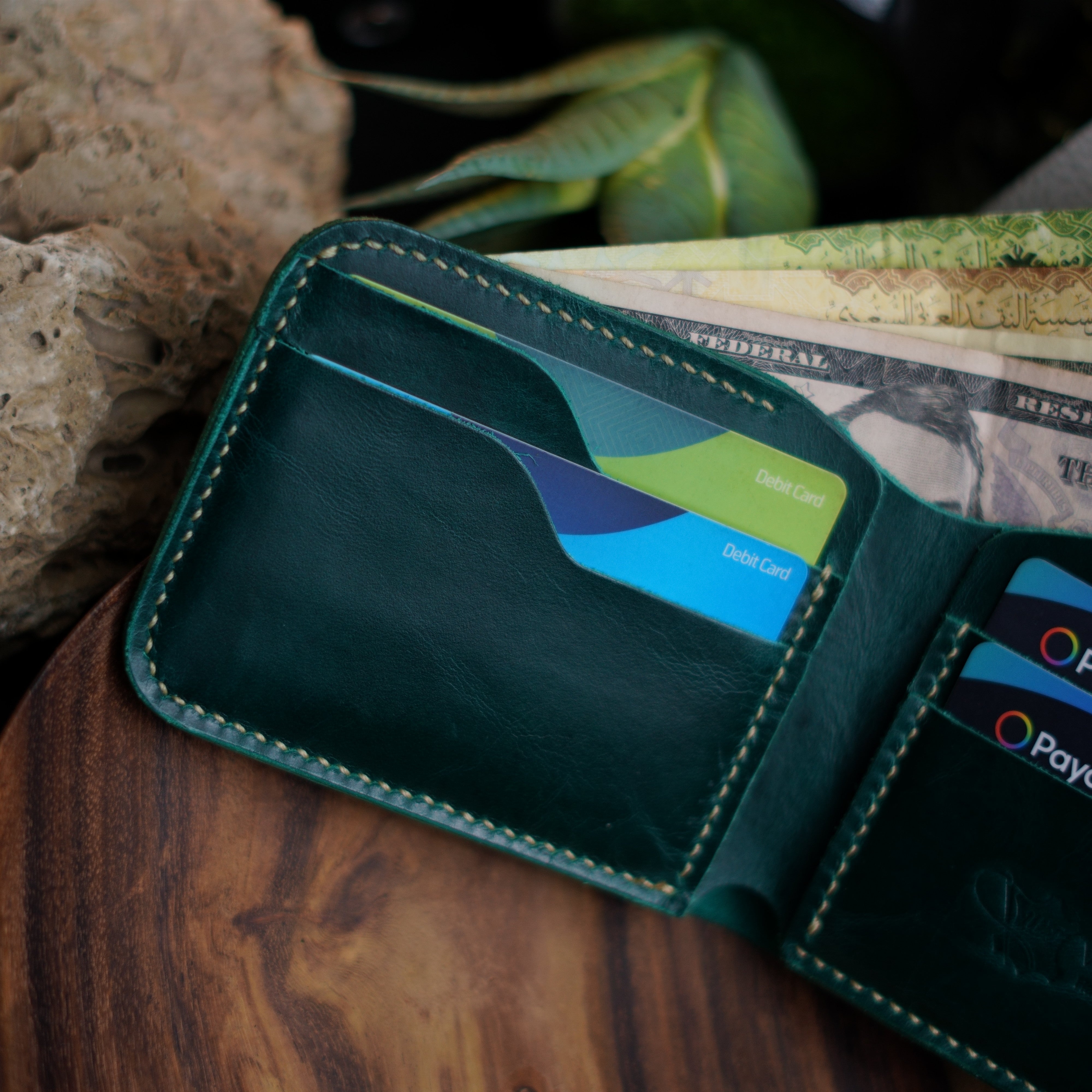 No.55-V2 Classic Bifold Wallet ( Green Color )