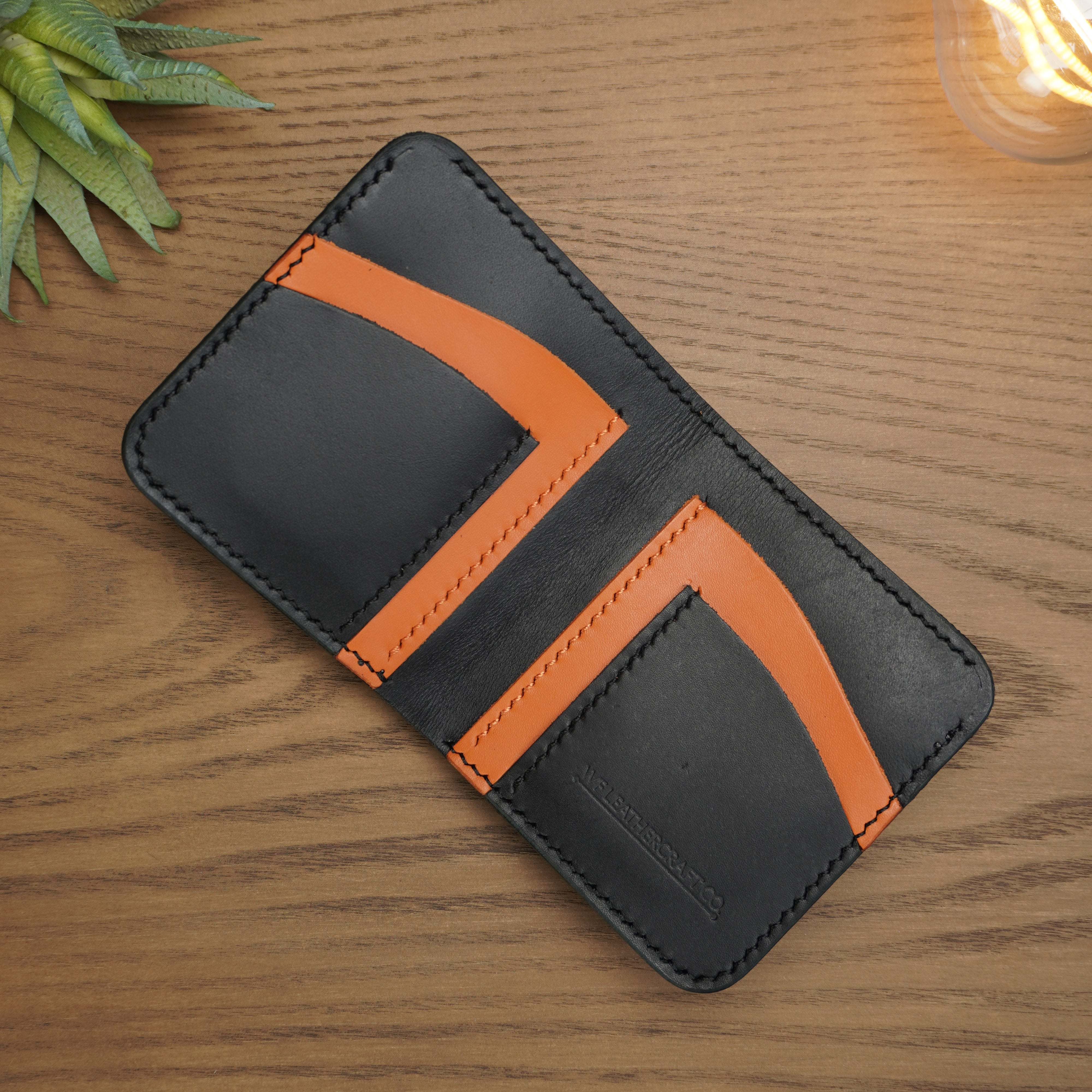 NO.86 VERTICLE BIFOLD LEATHER WALLET (OCEAN BLACK & TAN)