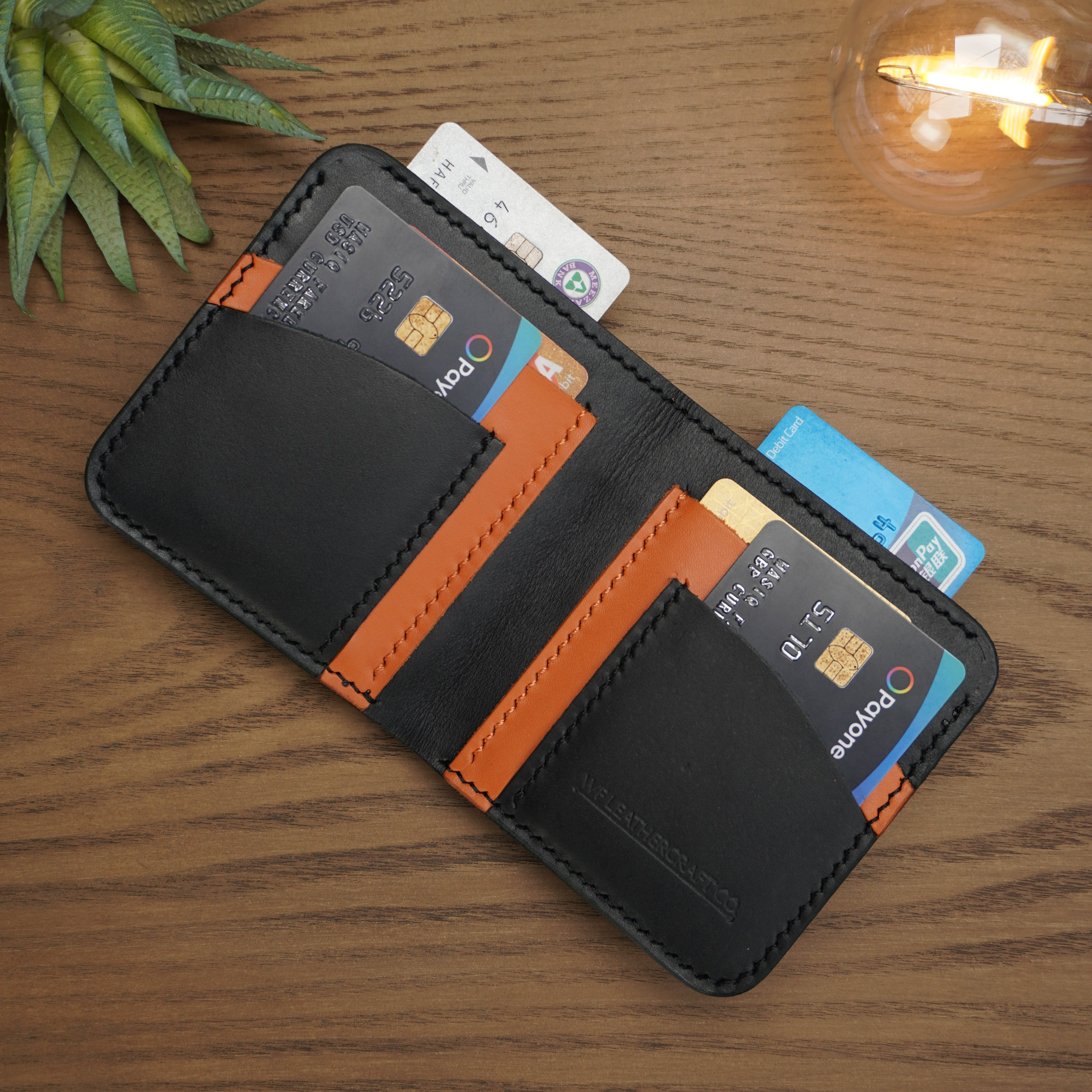 NO.86 VERTICLE BIFOLD LEATHER WALLET (OCEAN BLACK & TAN)