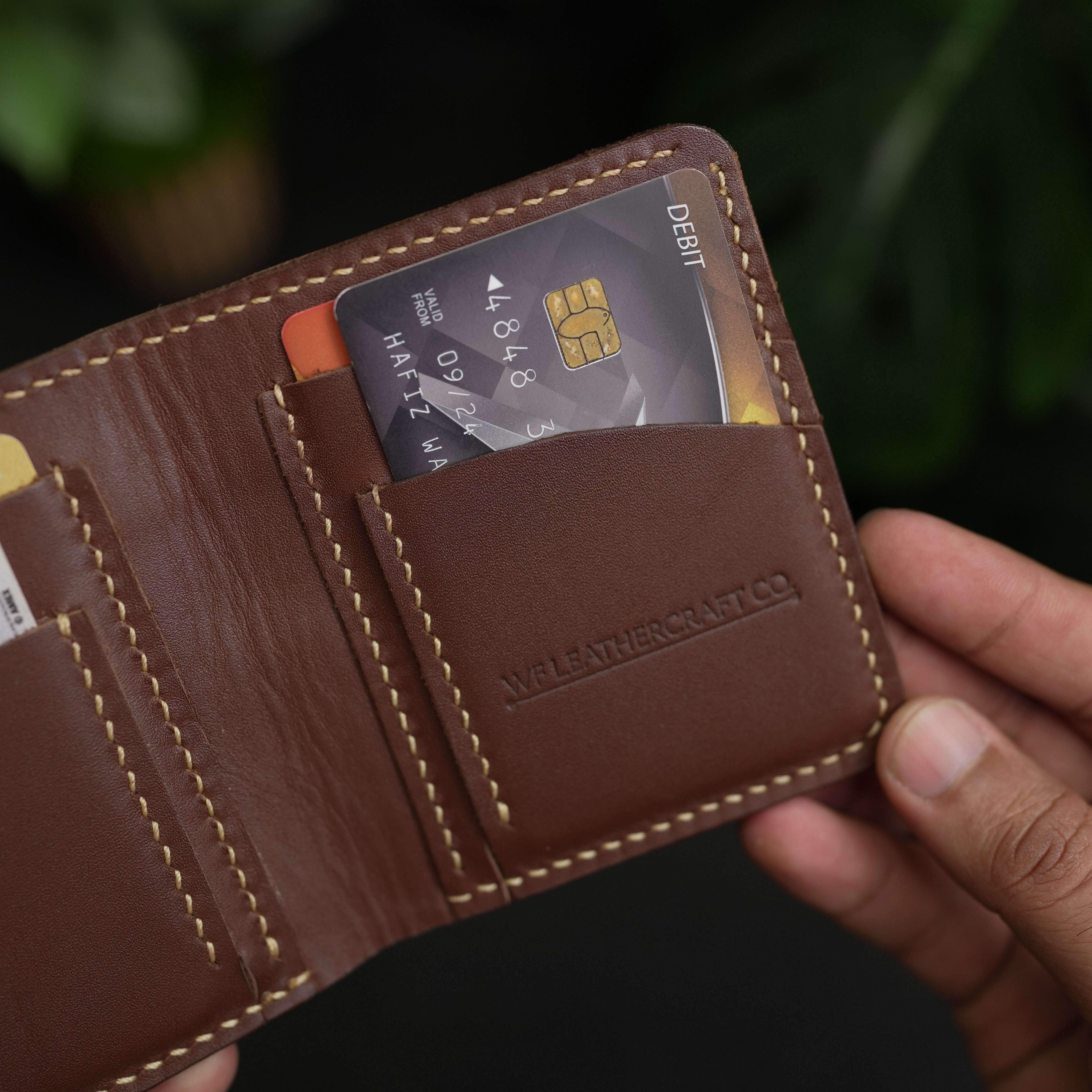 No. 86 vertical bifold wallet brown vegtan leather