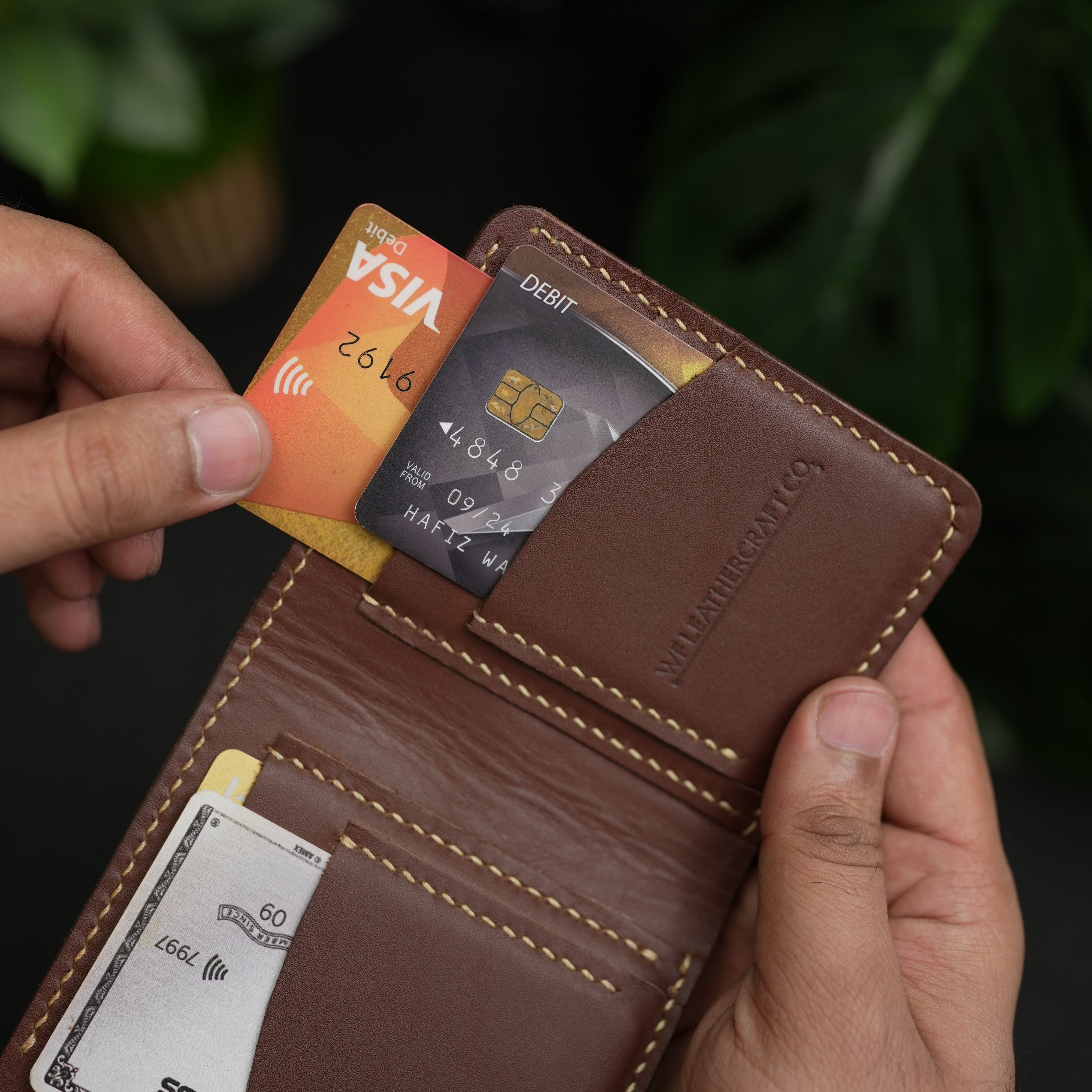 No. 86 vertical bifold wallet brown vegtan leather