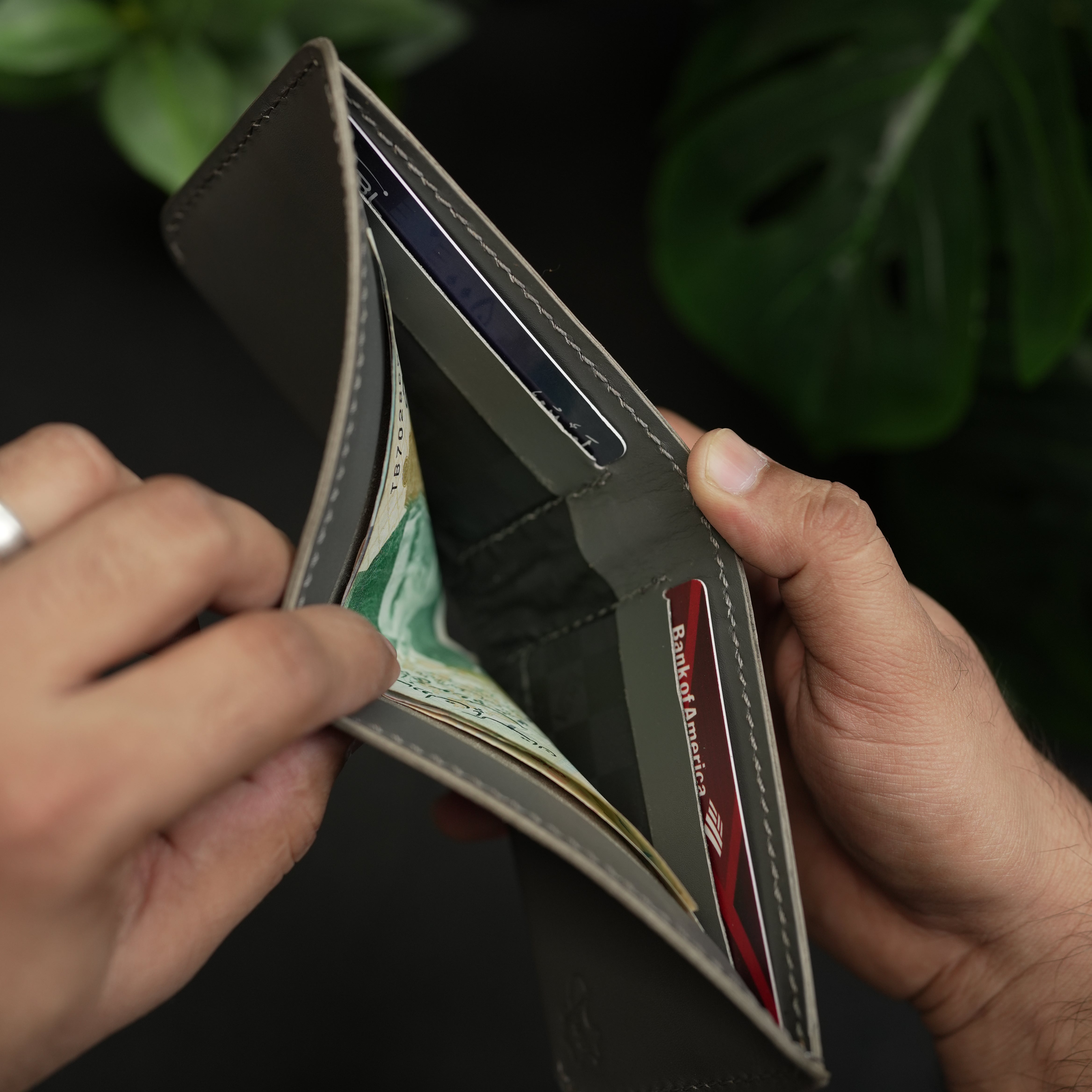 No. 81 full stitched bifold Leather Wallet Gray color