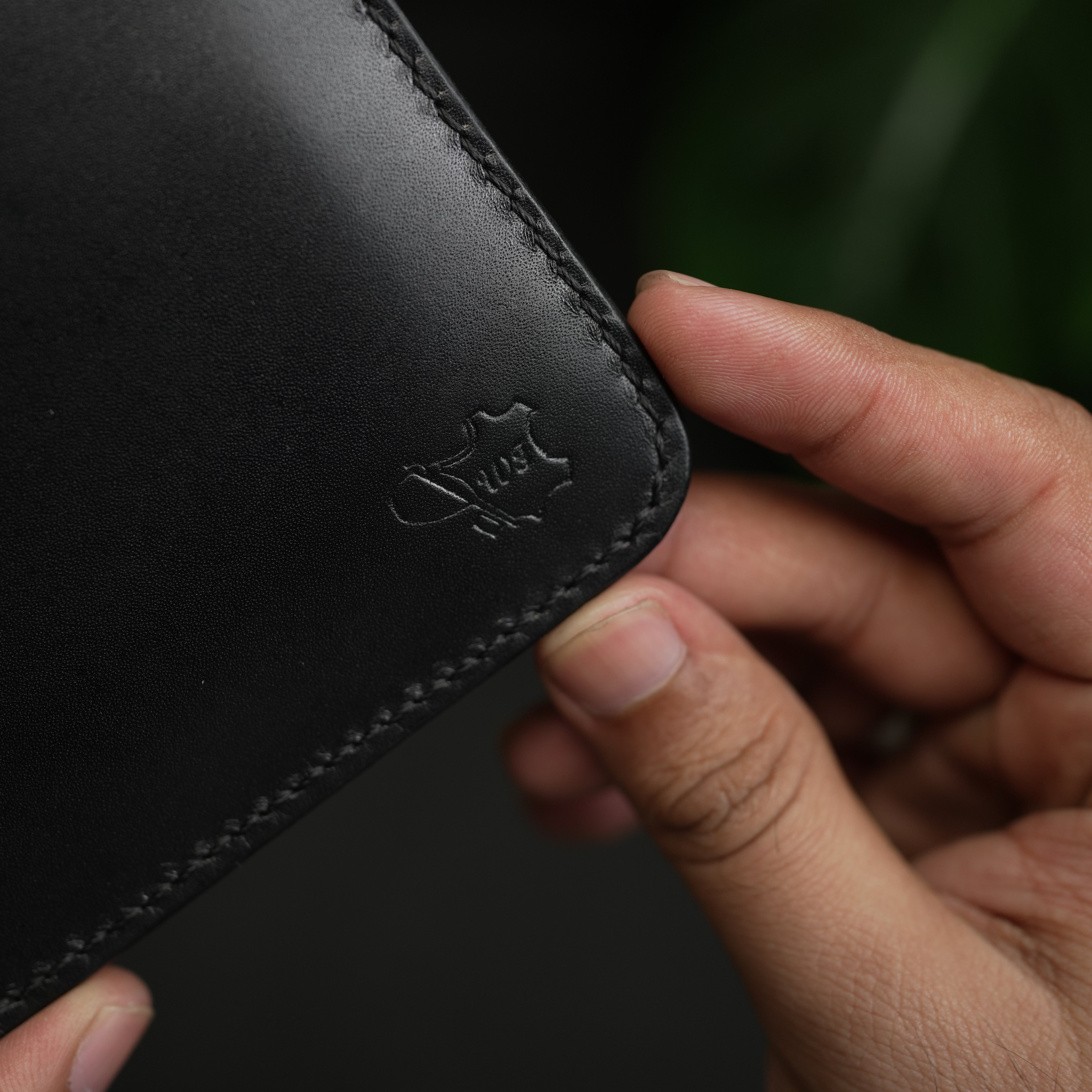 No.55 pro classic bifold Leather wallet Vegtan (Black color)