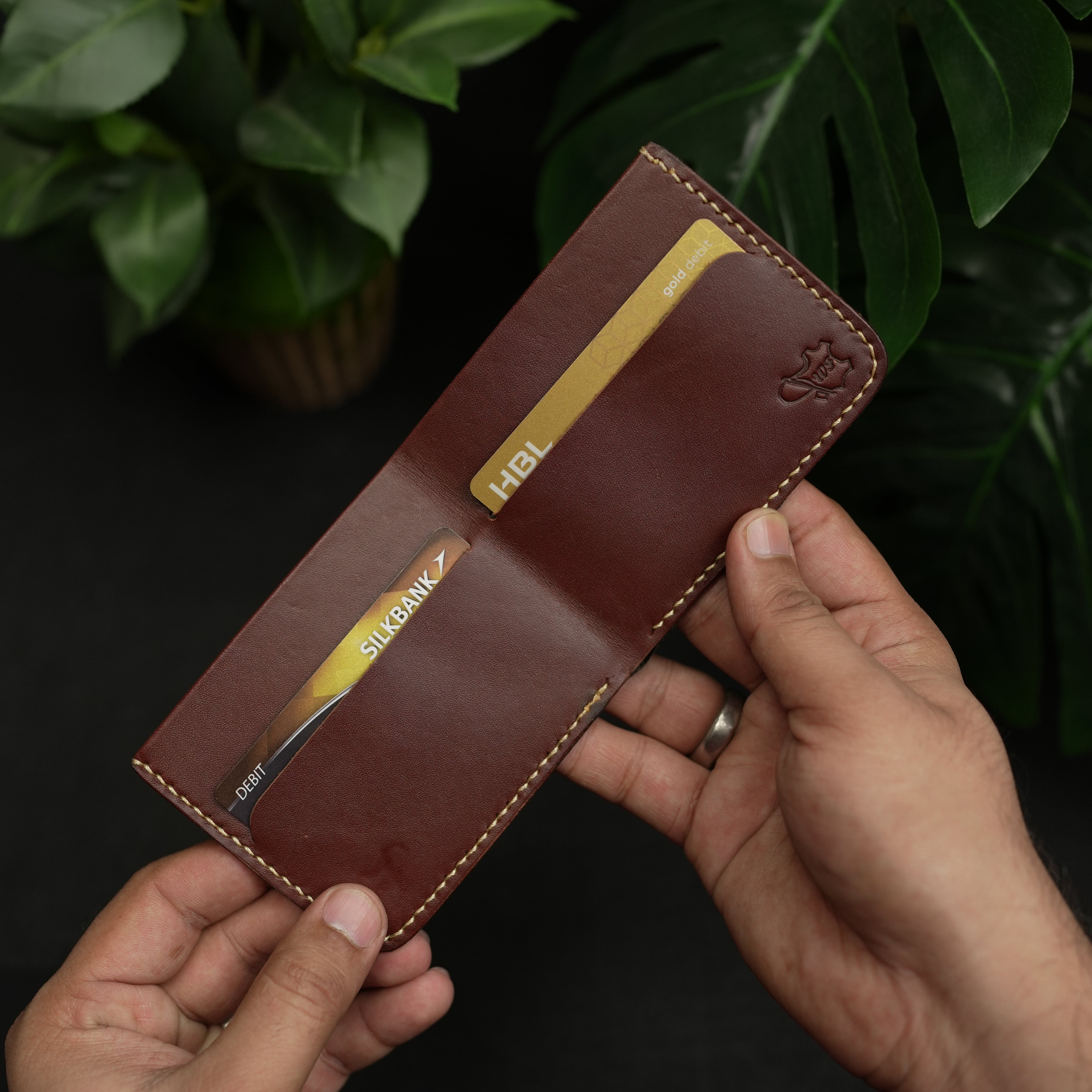 No. 89 Bifold leather wallet (Buck brown)