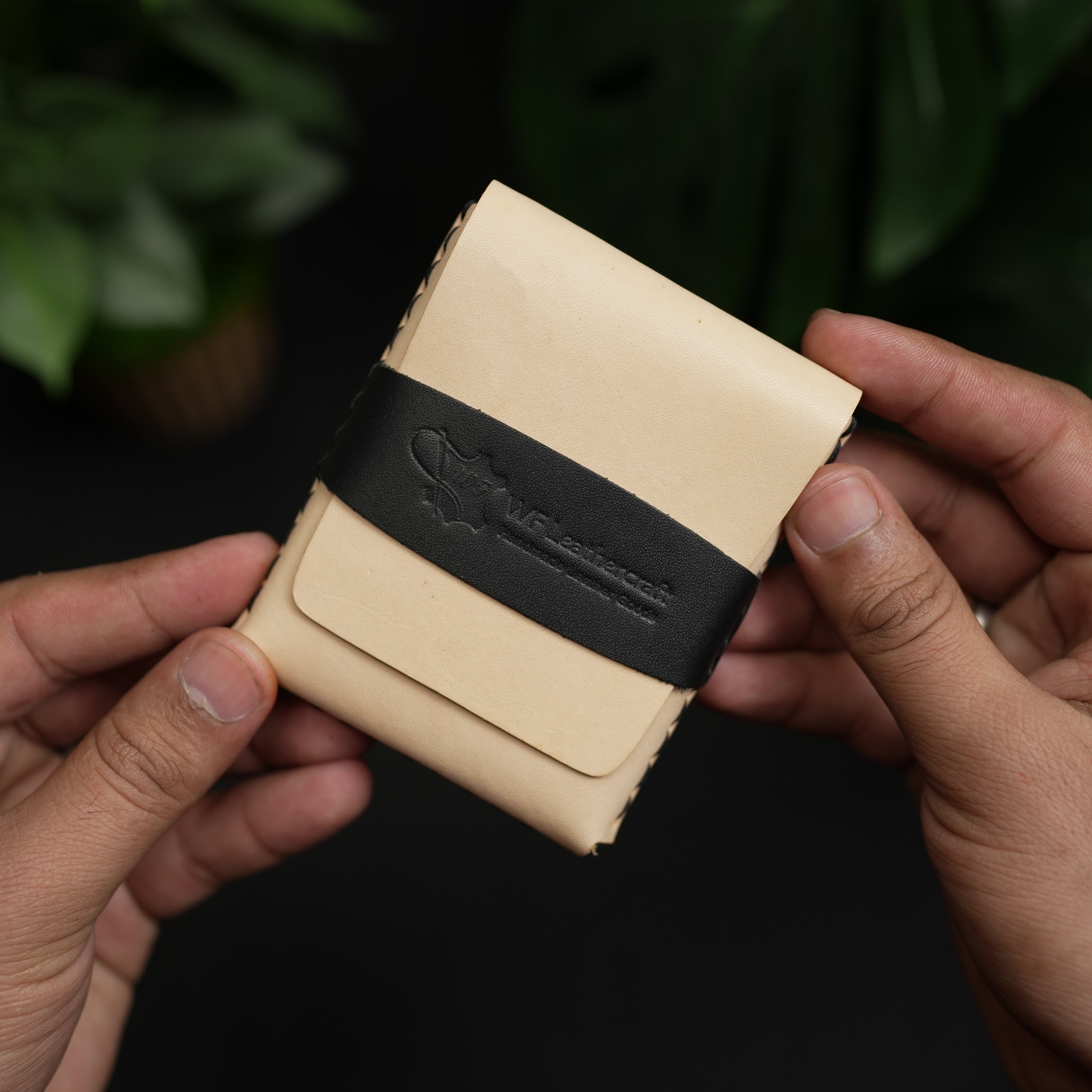 No. 101 All in one Card wallet natural vegtan leather & black combination