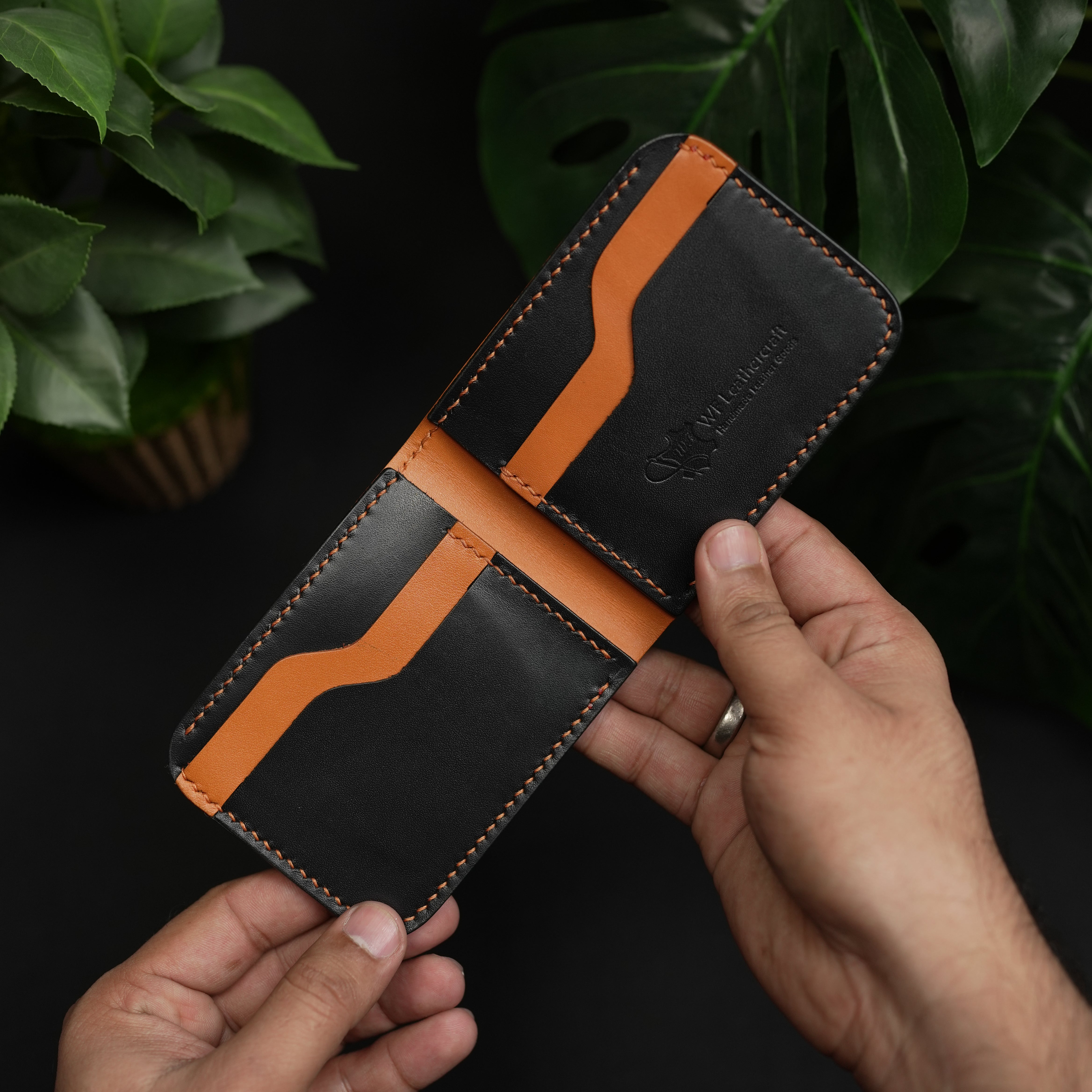 No.55 classic bifold Vegetable Tanned Leather Wallet Black With Tan color Combinaton