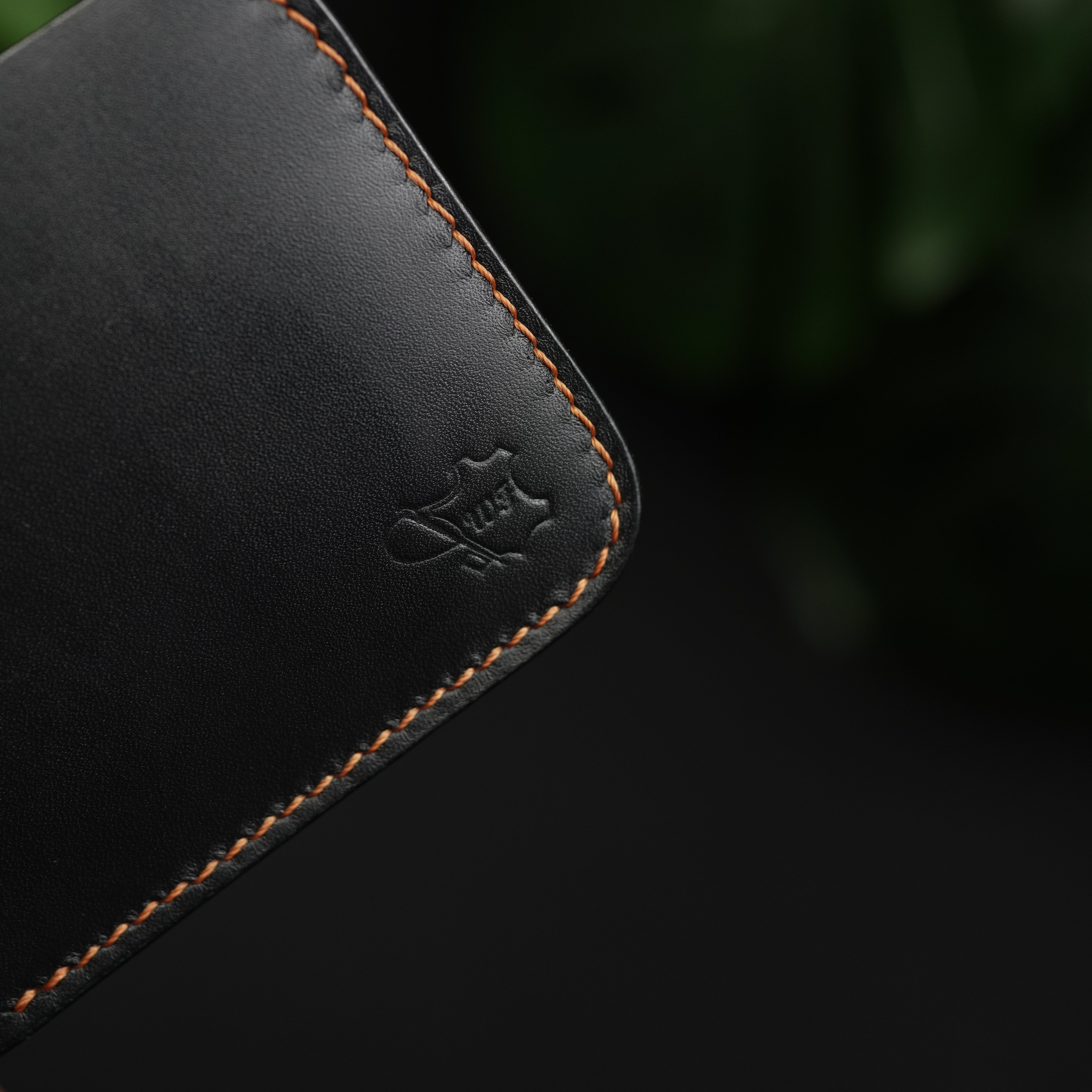 No.55 classic bifold Vegetable Tanned Leather Wallet Black With Tan color Combinaton