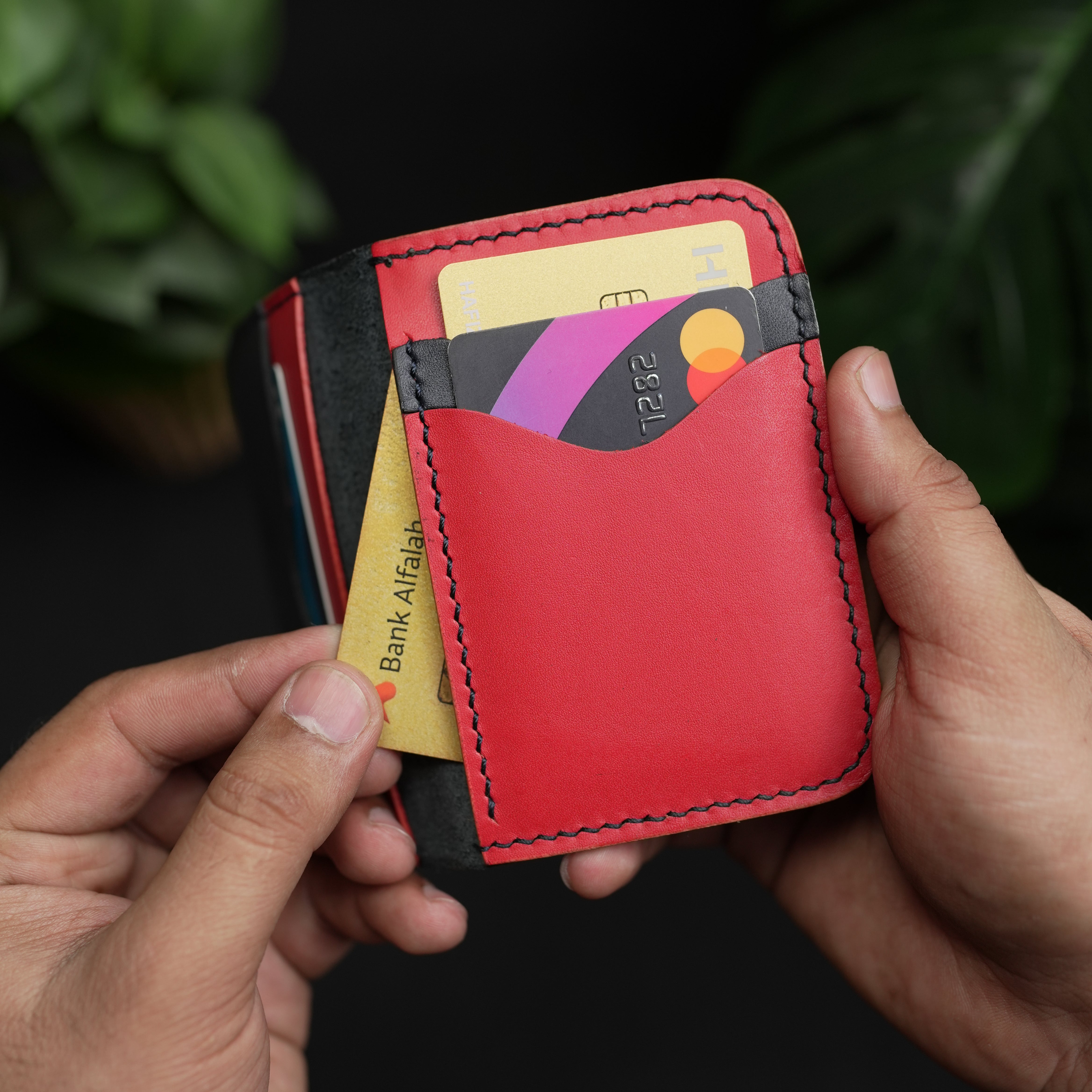 No.70 Bifold Card  Leather Wallet (NAVY ELEGANCE & RED)