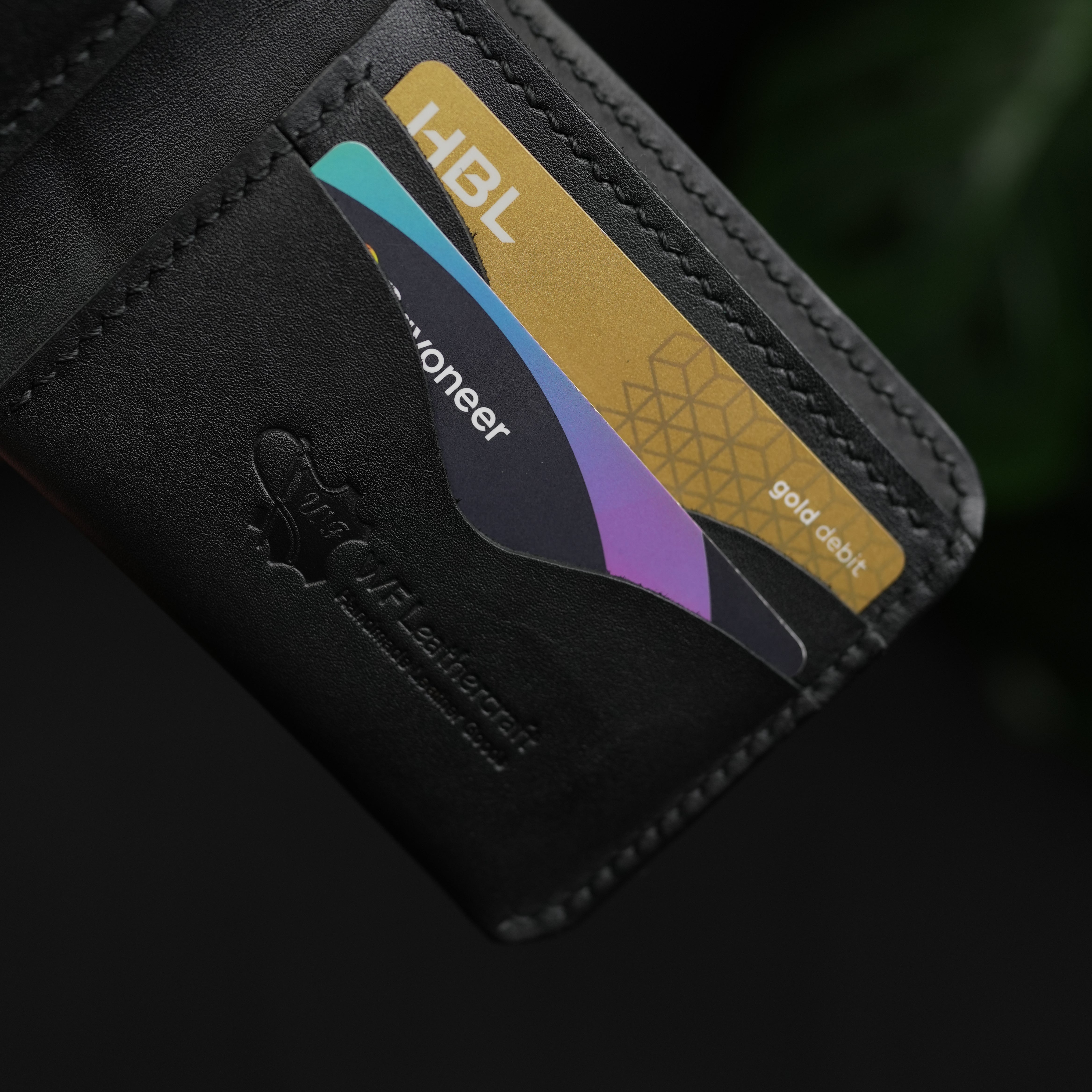 No. 81 classic full stitched bifold wallet Black