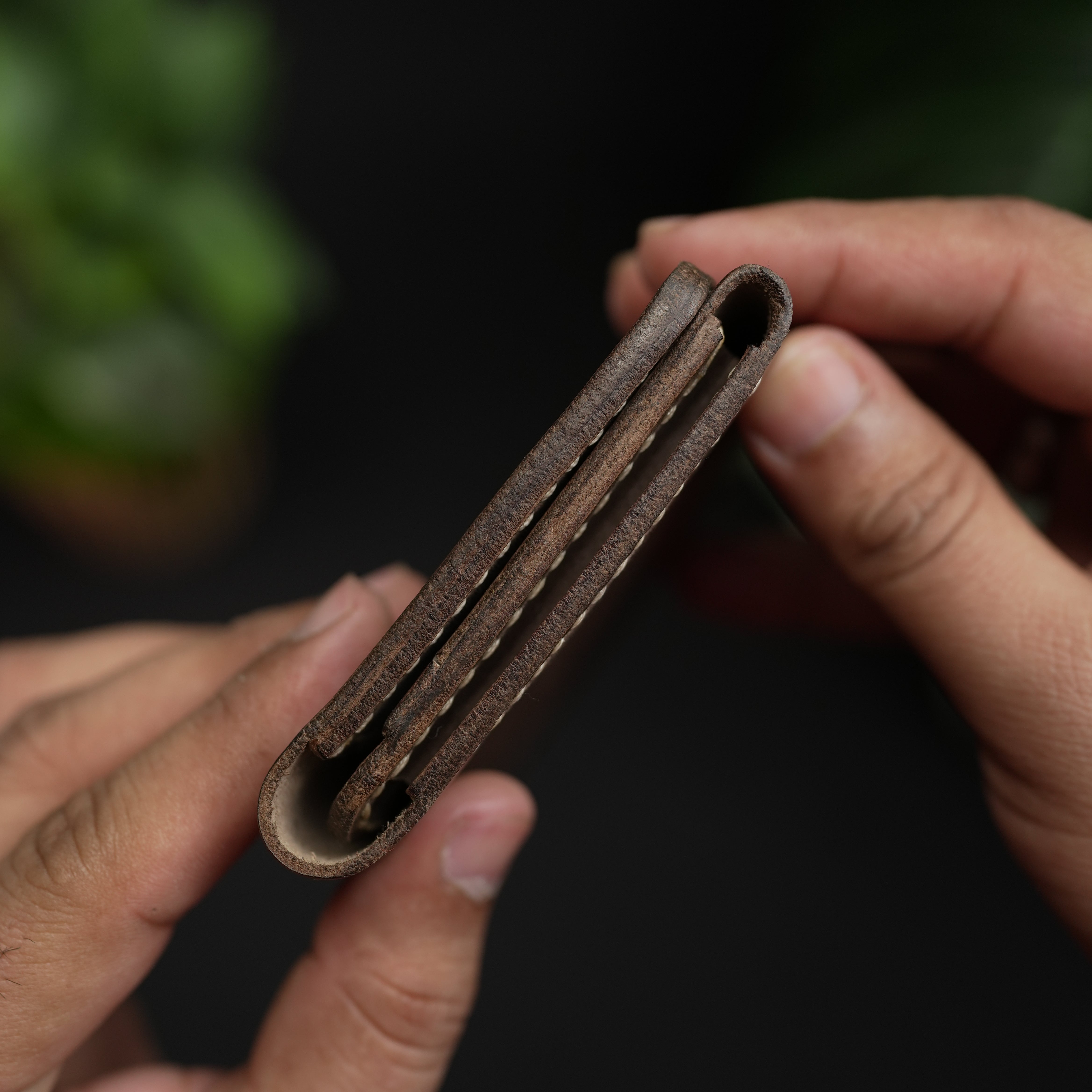 No.69 Vertical  Bifold Leather Wallet Olive Brown Color